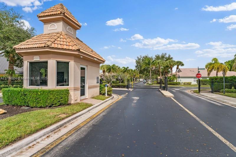 111 Waterbridge Ln