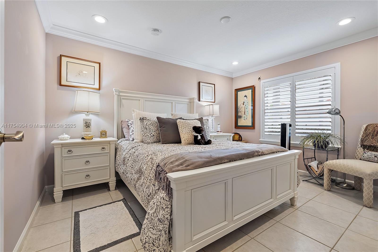 111 Waterbridge Ln