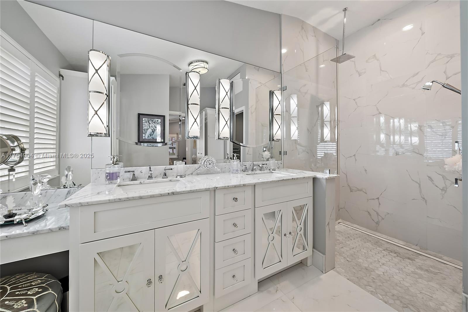 111 Waterbridge Ln