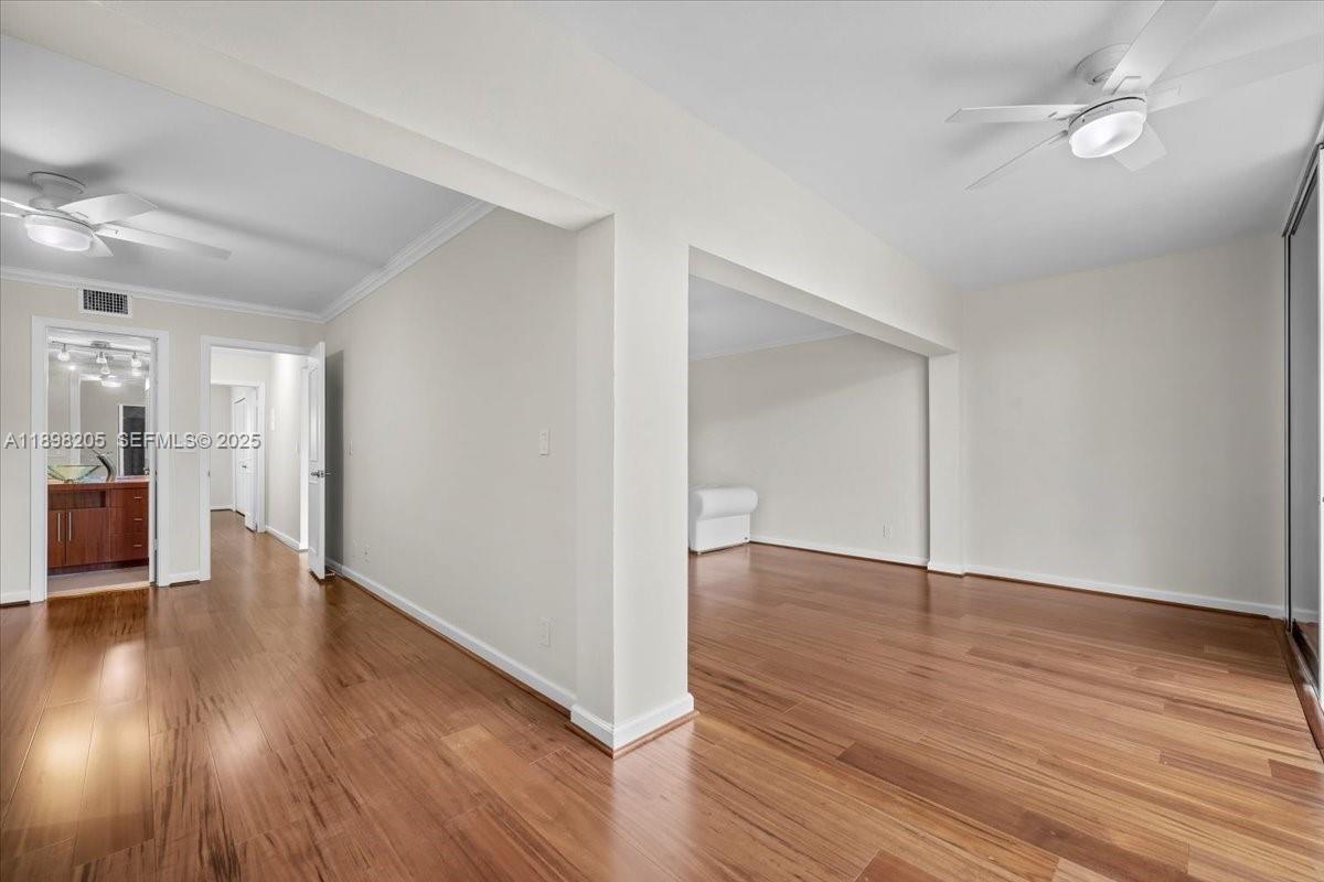 11 Garden Street 107