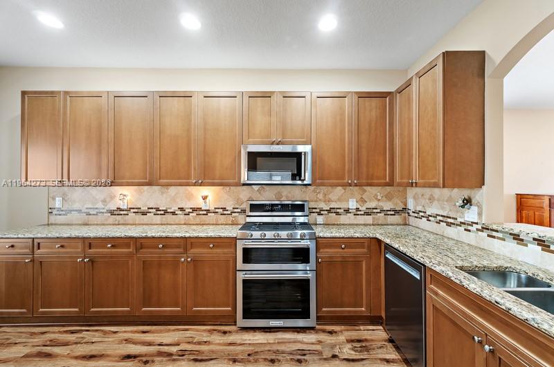600 NW Treves Ct, Port St. Lucie