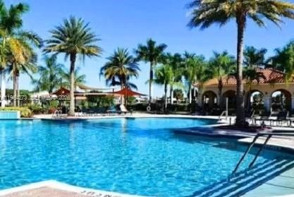 600 NW Treves Ct, Port St. Lucie