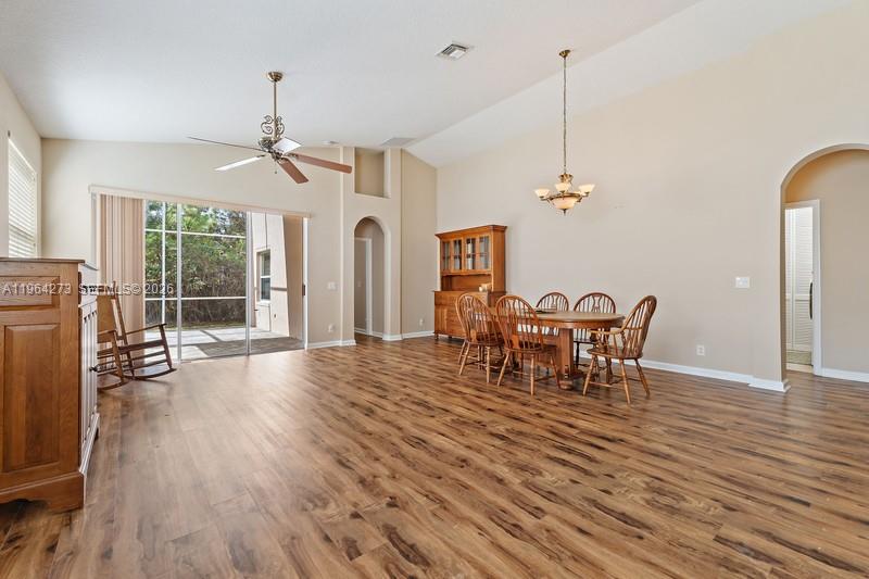 600 NW Treves Ct, Port St. Lucie