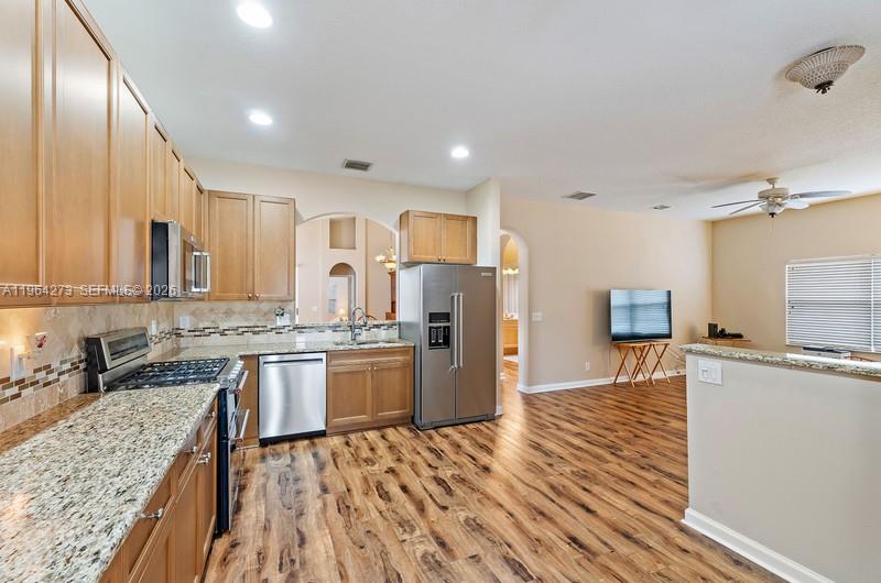 600 NW Treves Ct, Port St. Lucie