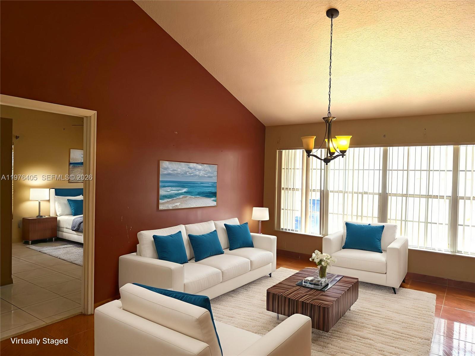 203 N Moccasin Trl N