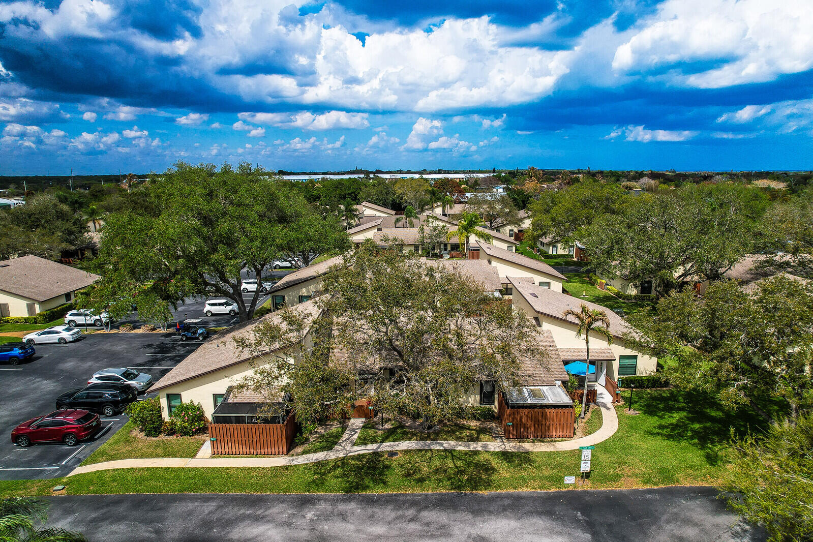 7909 SE Villa Circle