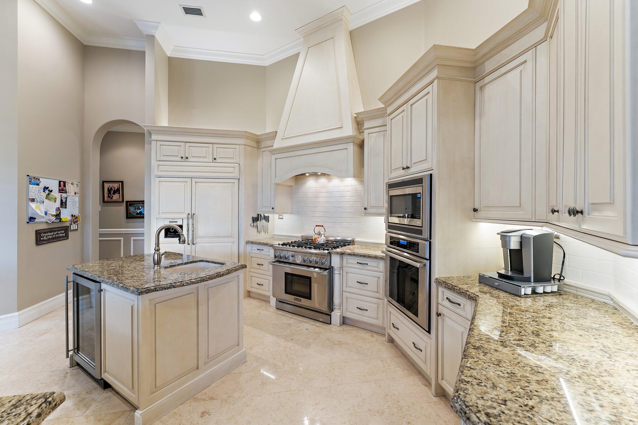 9980 SE Sandpine Lane