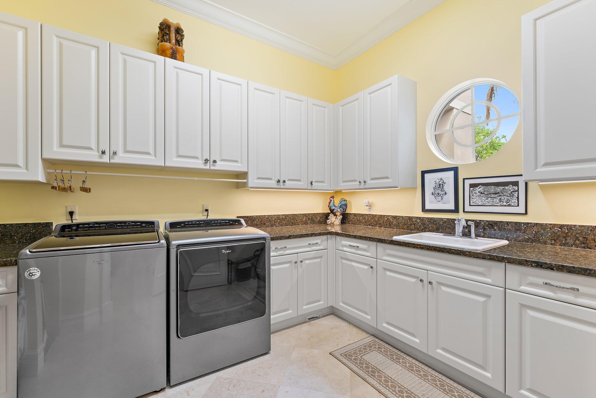 9980 SE Sandpine Lane