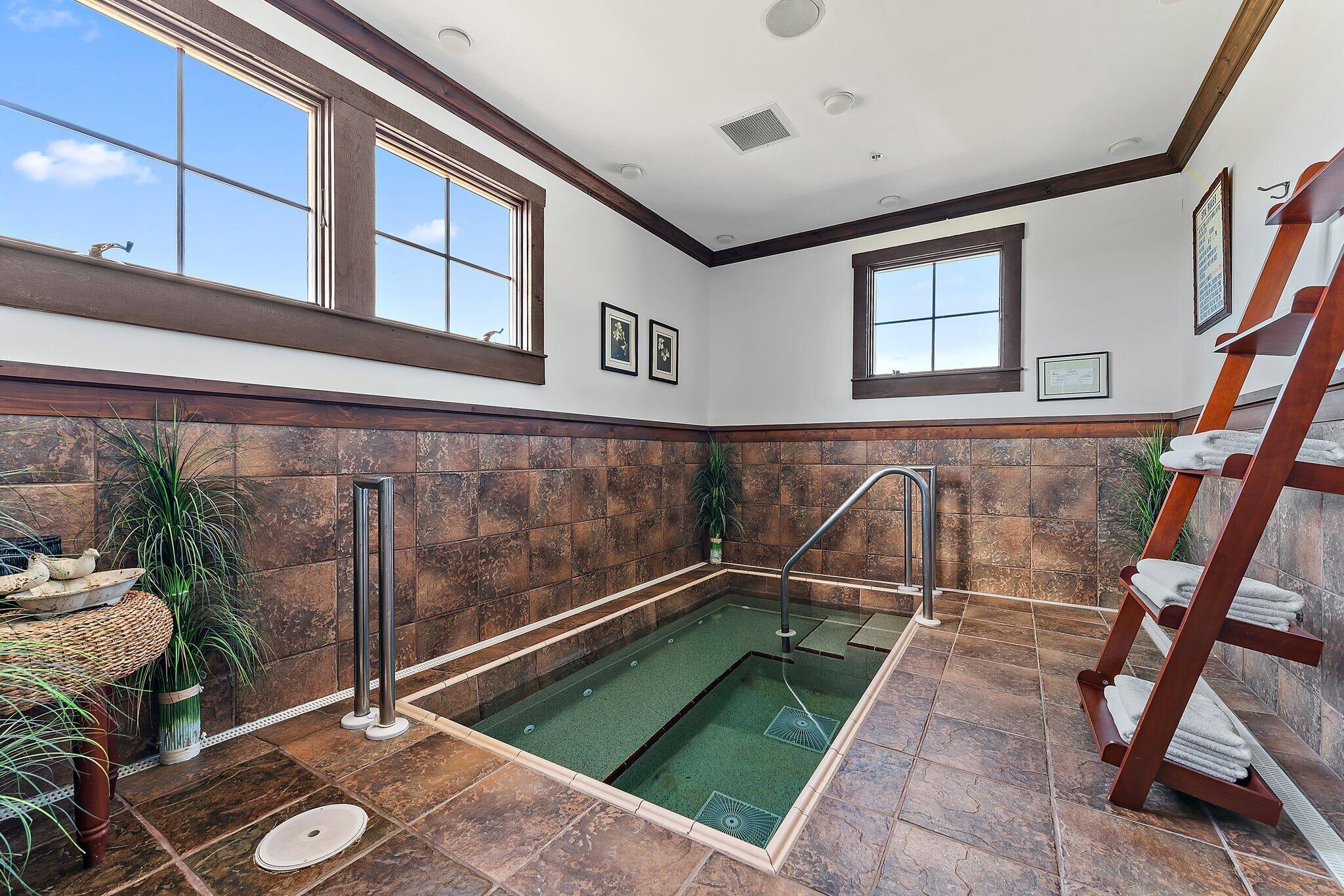 9980 SE Sandpine Lane