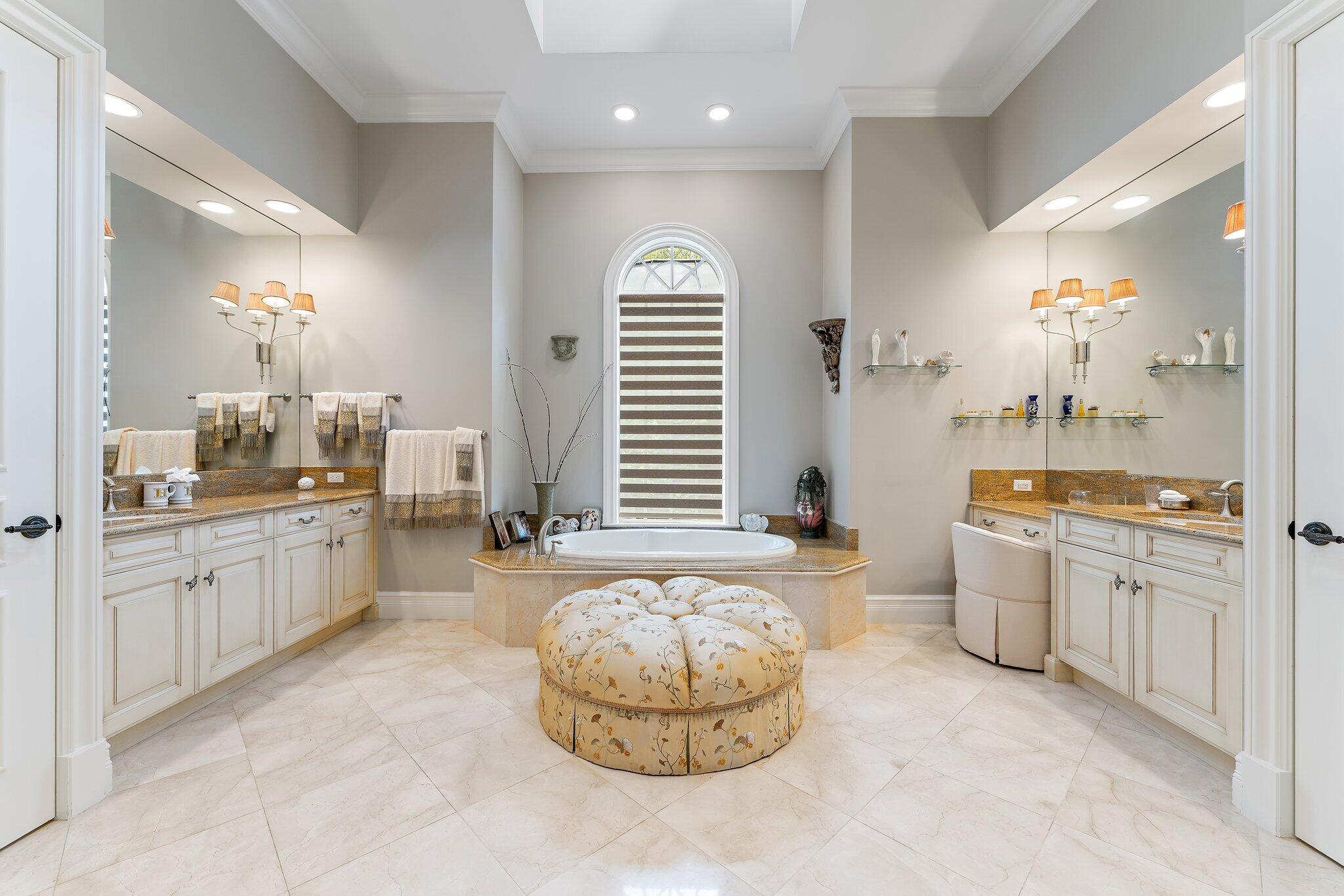 9980 SE Sandpine Lane