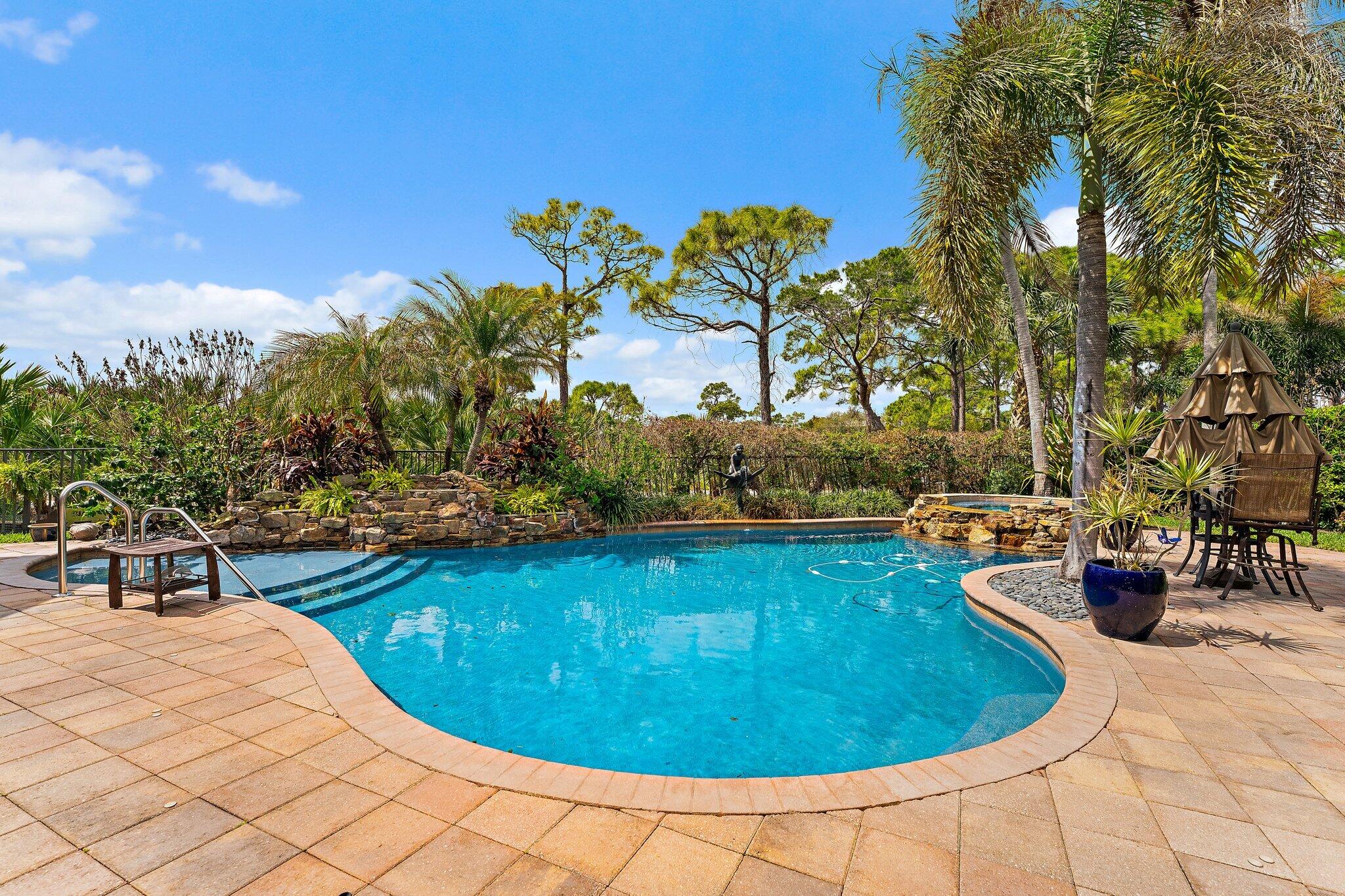 9980 SE Sandpine Lane