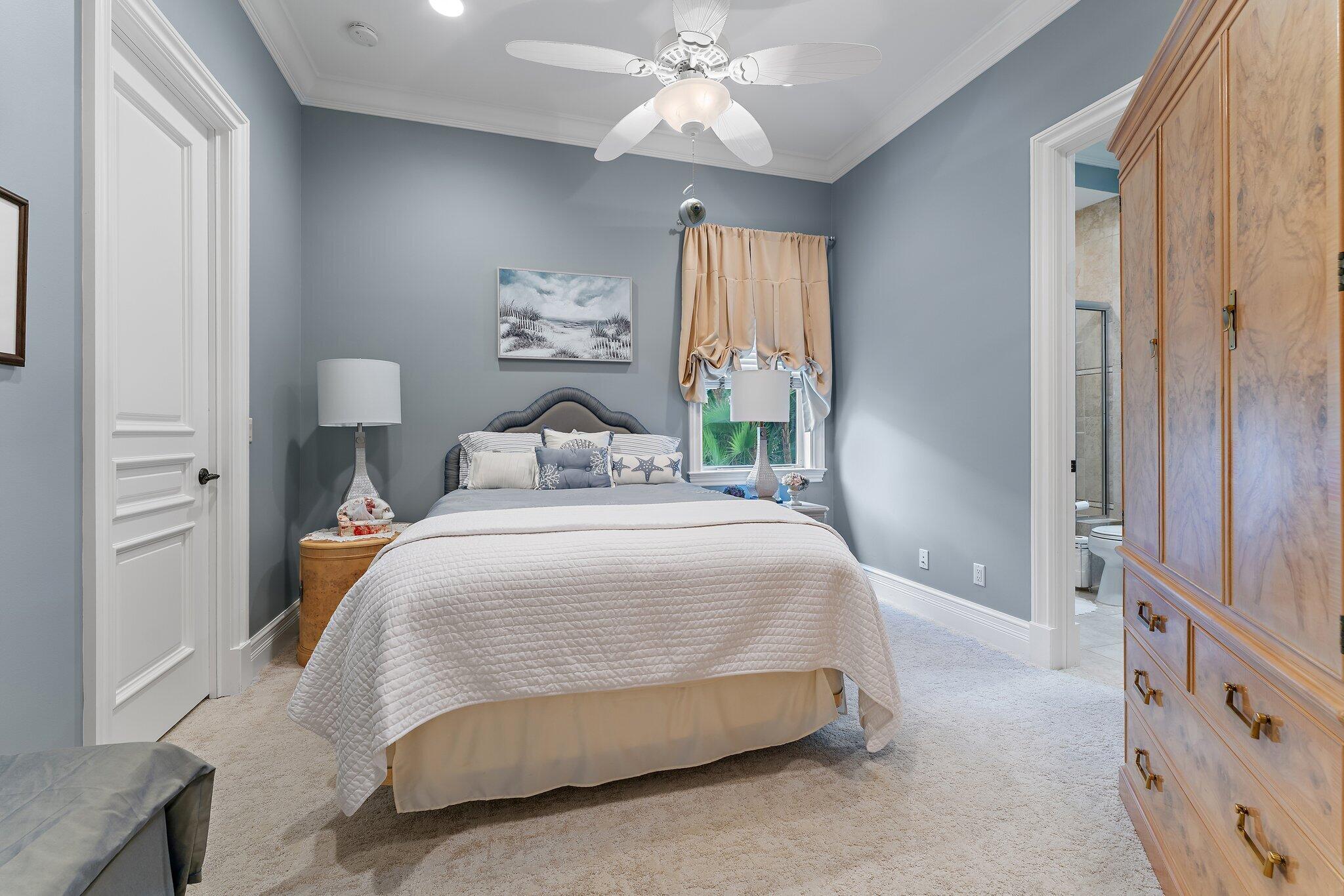 9980 SE Sandpine Lane