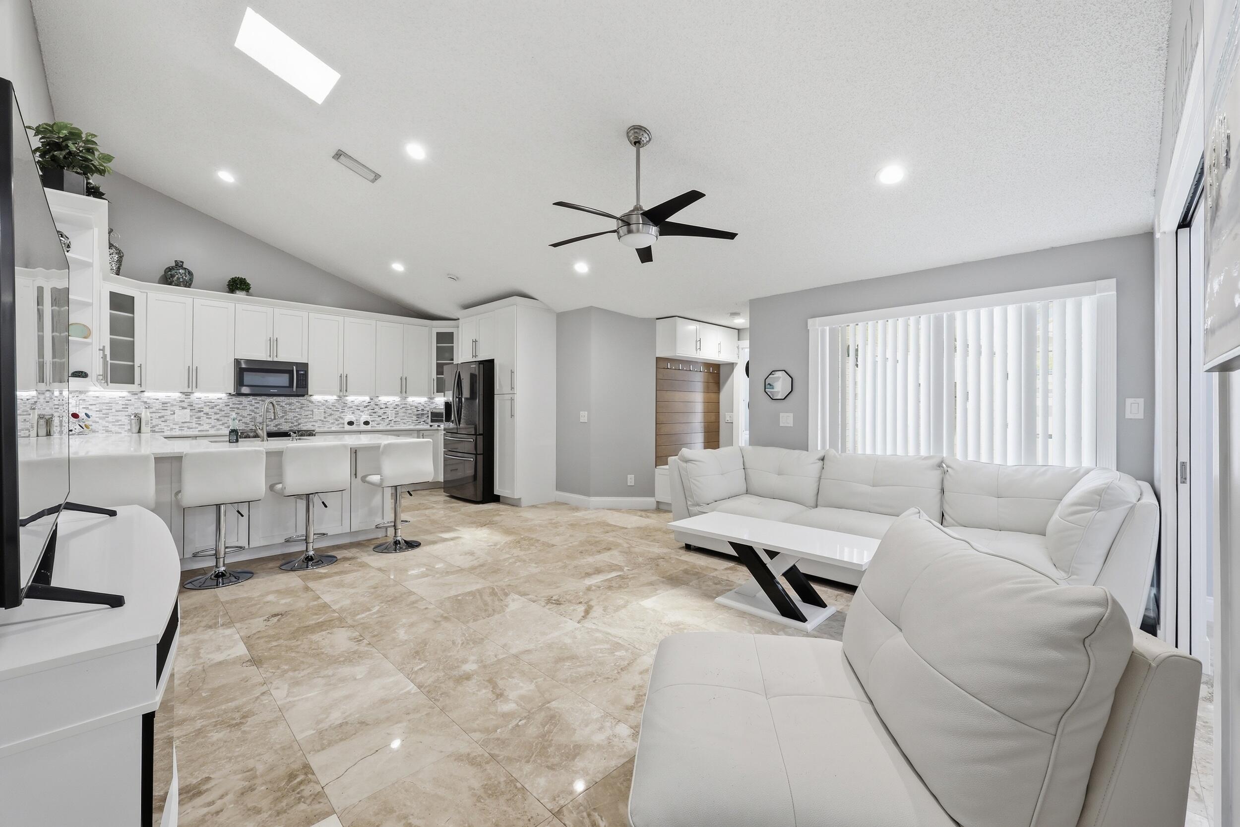5460 Eagle Lake Drive 72b