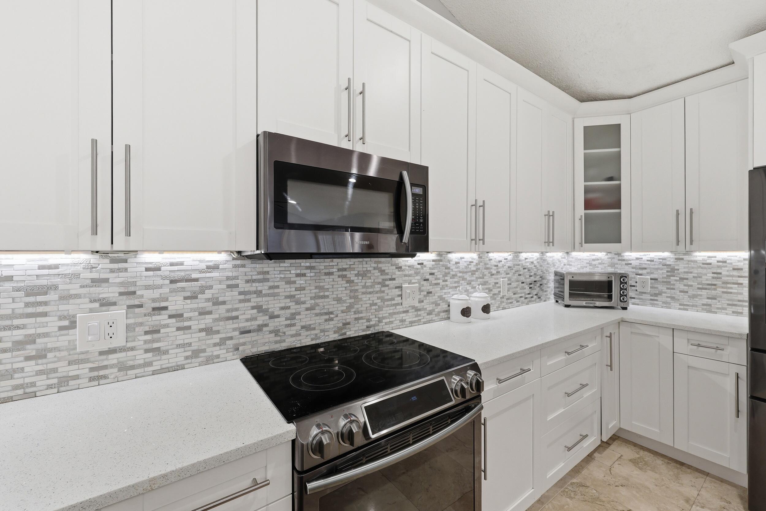5460 Eagle Lake Drive 72b