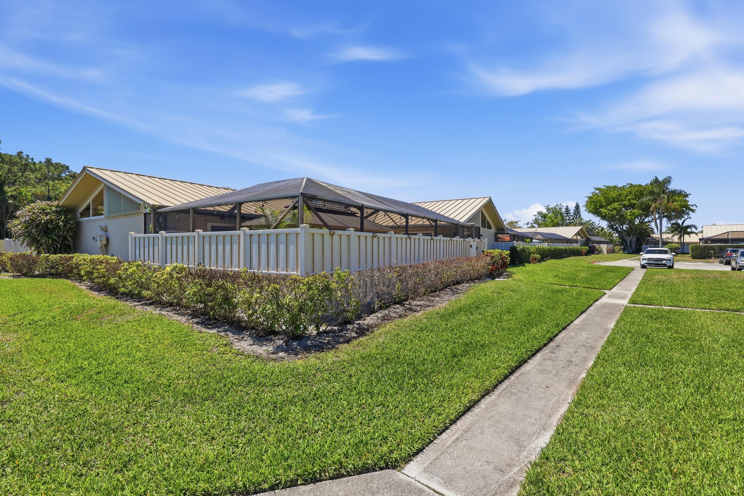 5460 Eagle Lake Drive 72b