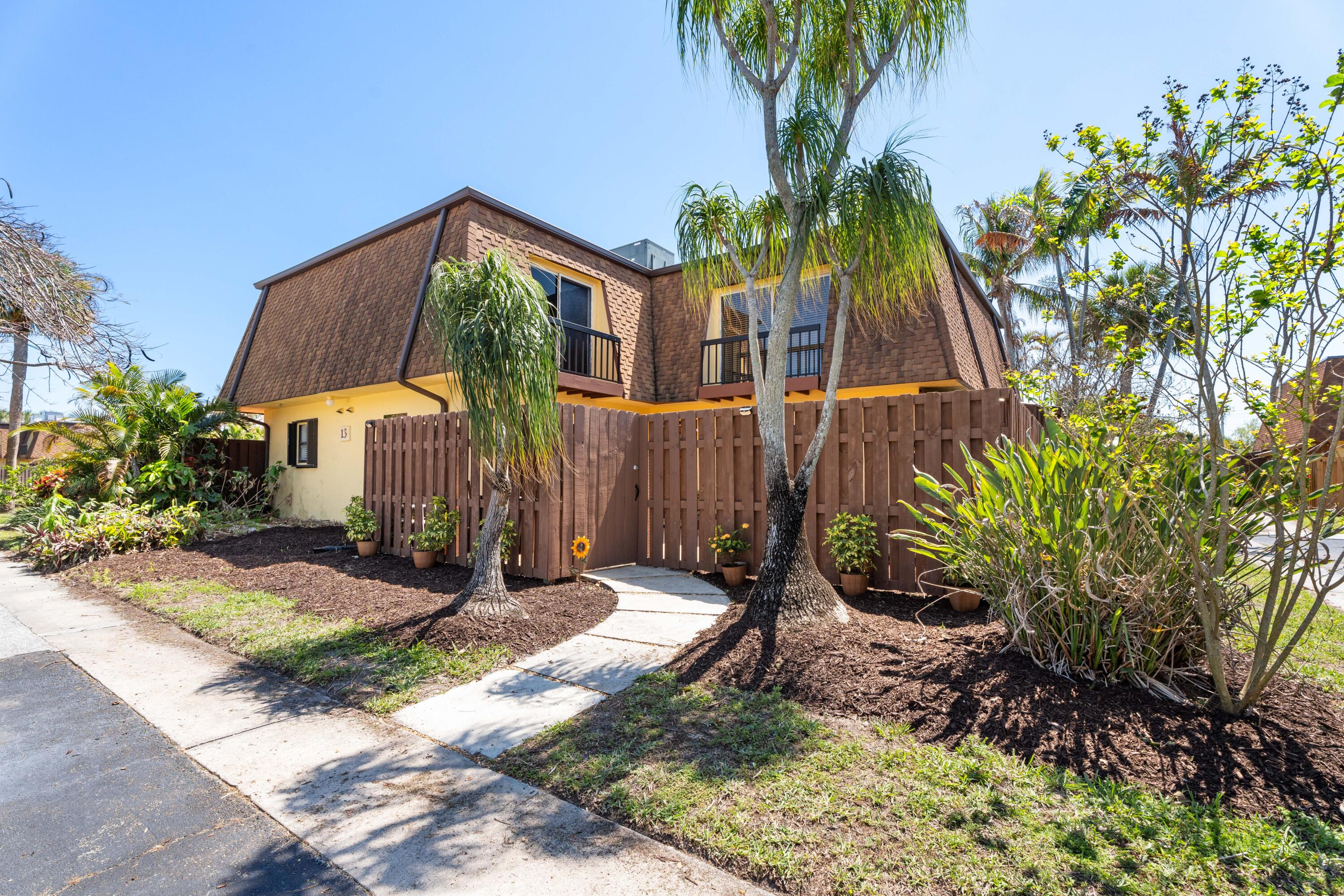 110 N Delaware Boulevard 13a