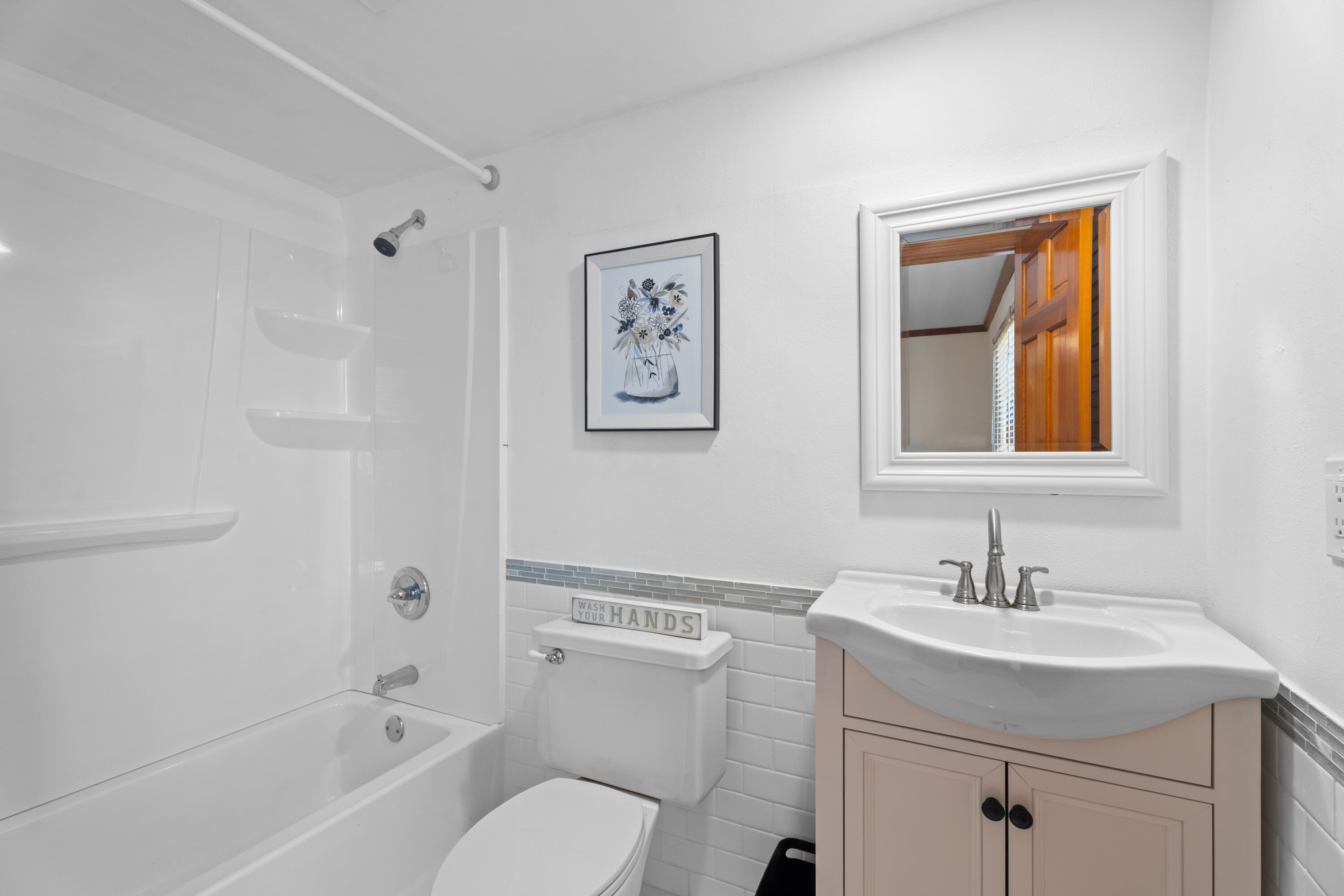 110 N Delaware Boulevard 13a