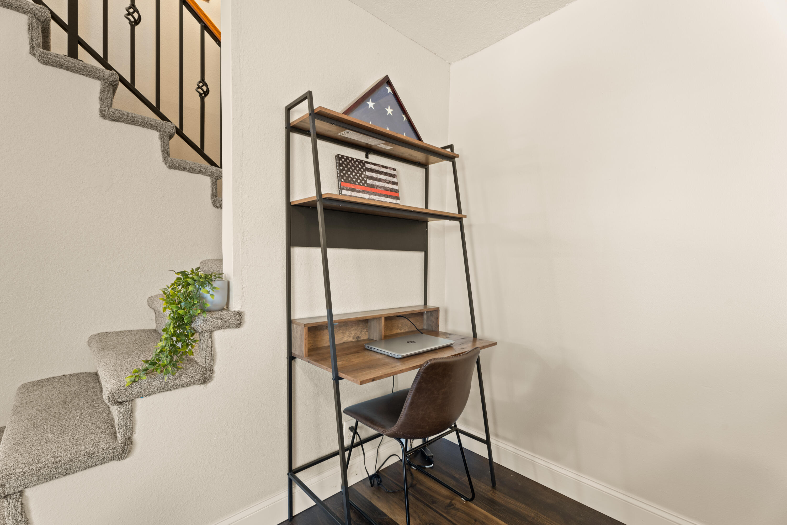 110 N Delaware Boulevard 13a