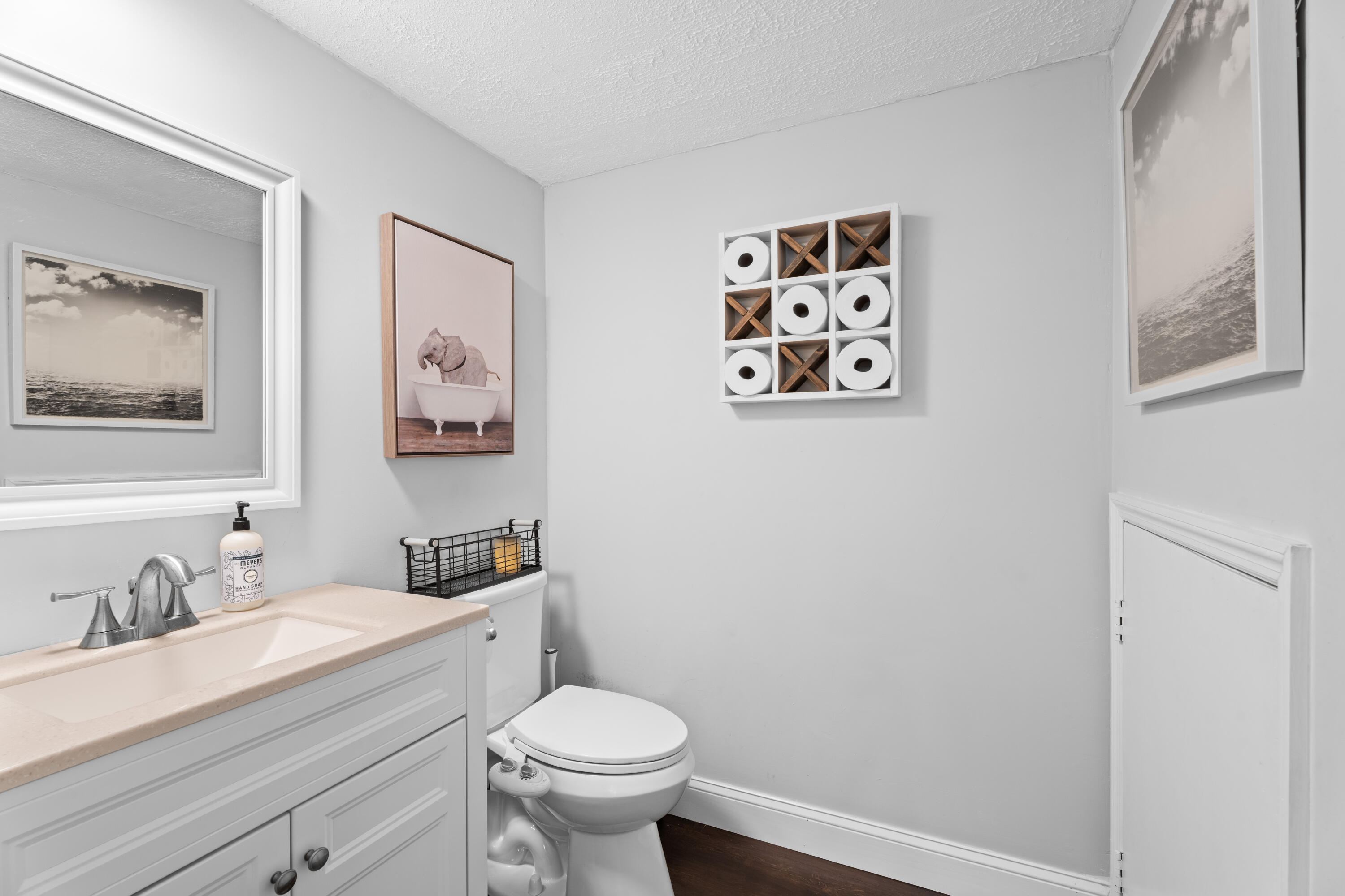 110 N Delaware Boulevard 13a