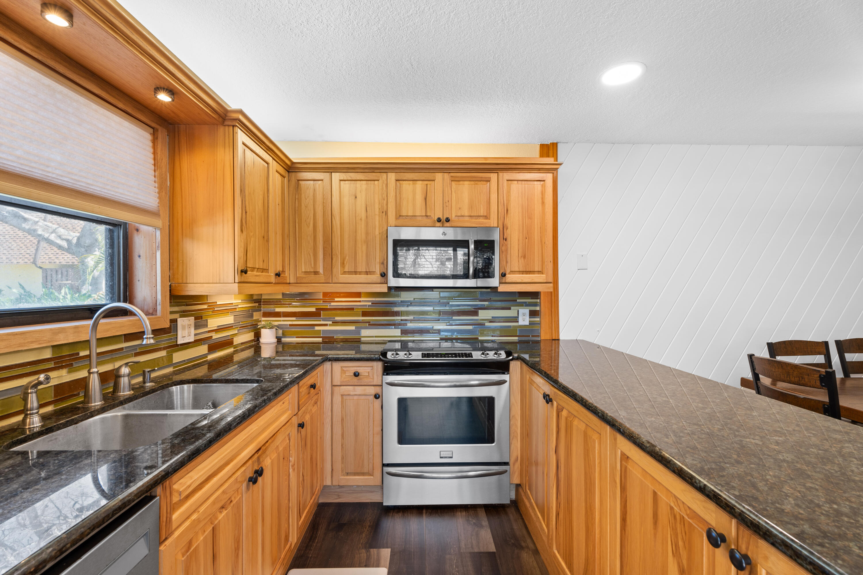 110 N Delaware Boulevard 13a