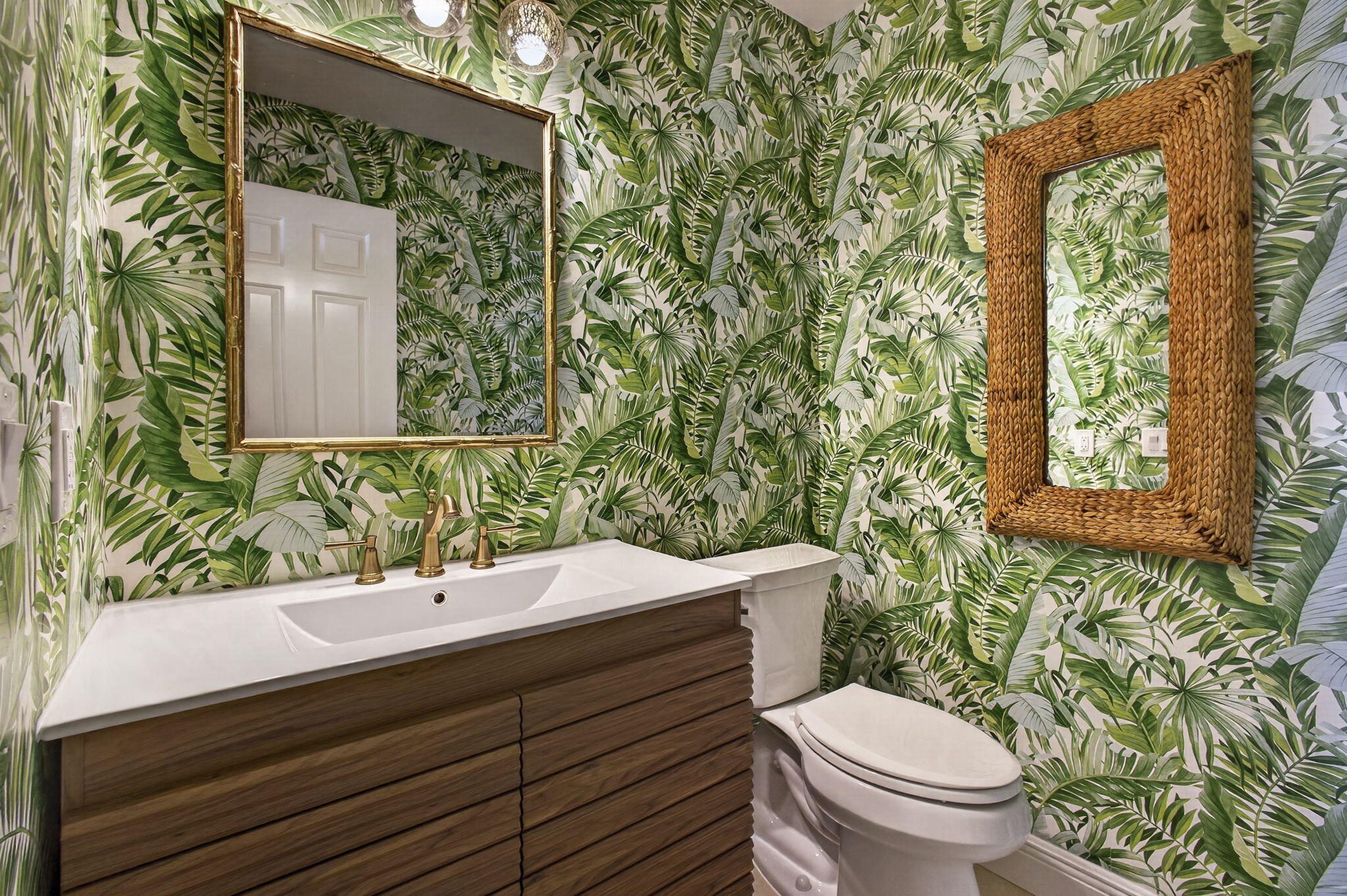 19670 Trails End Terrace