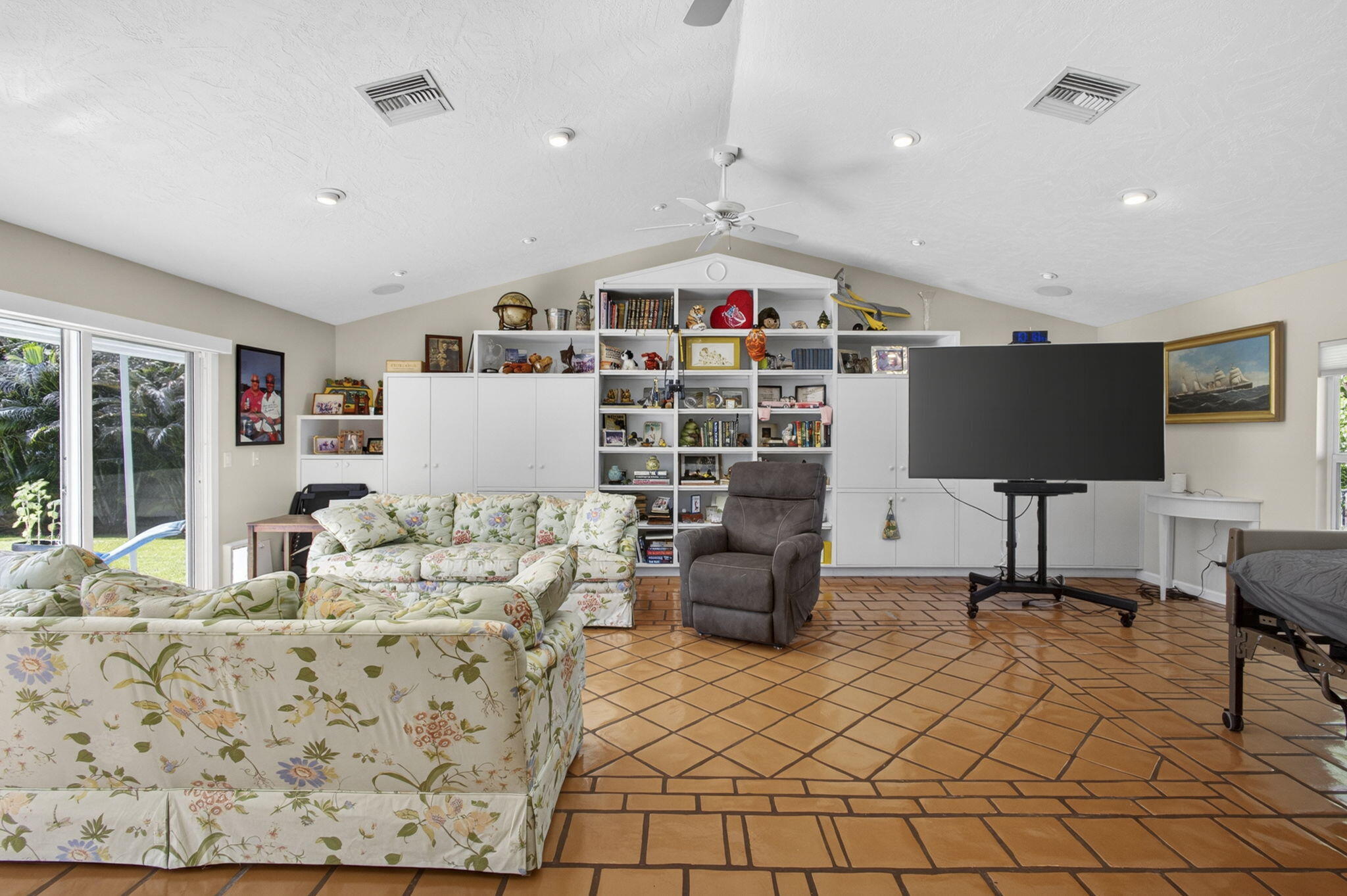 19670 Trails End Terrace