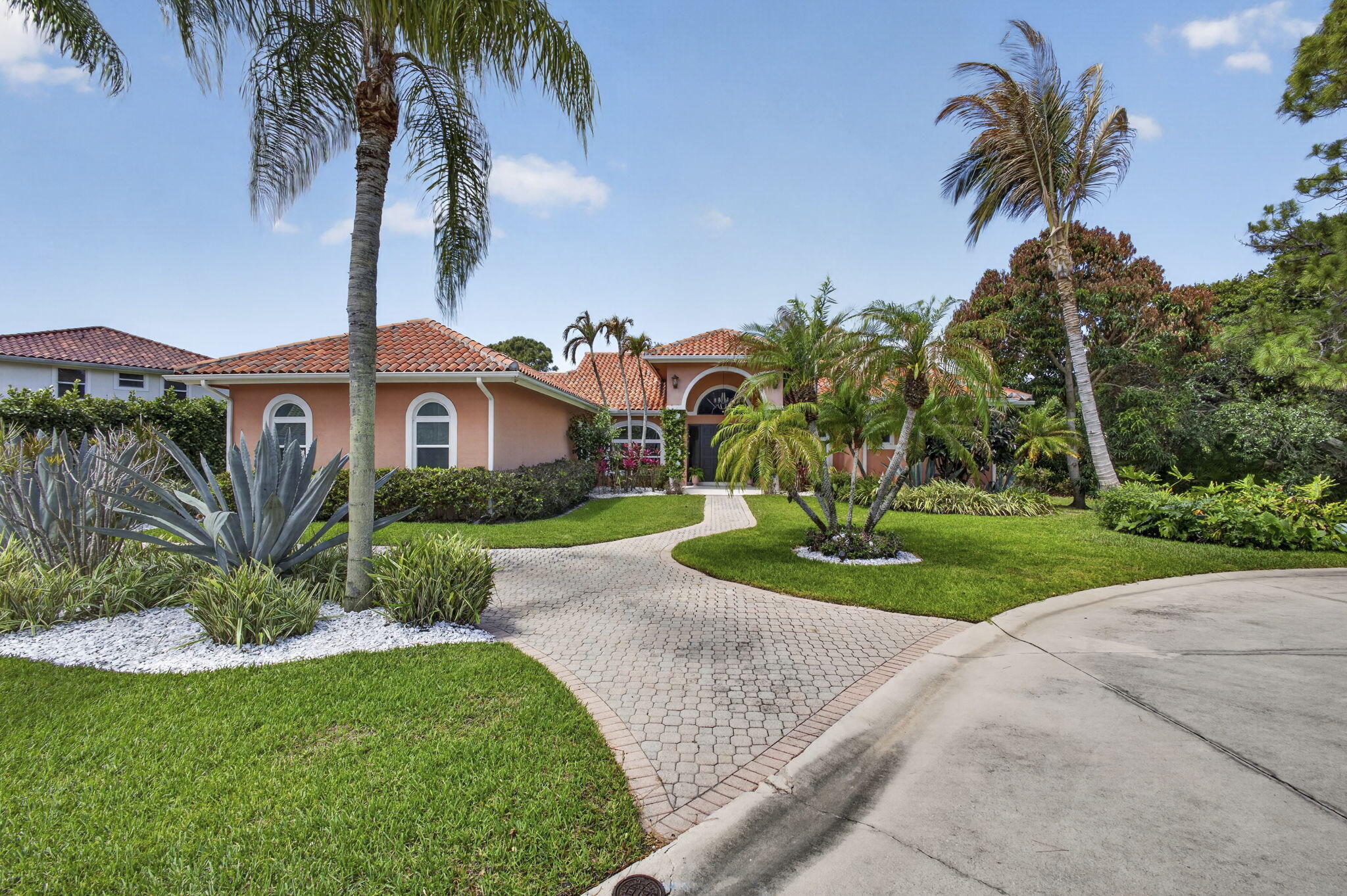 9328 SE Mystic Cove Terrace