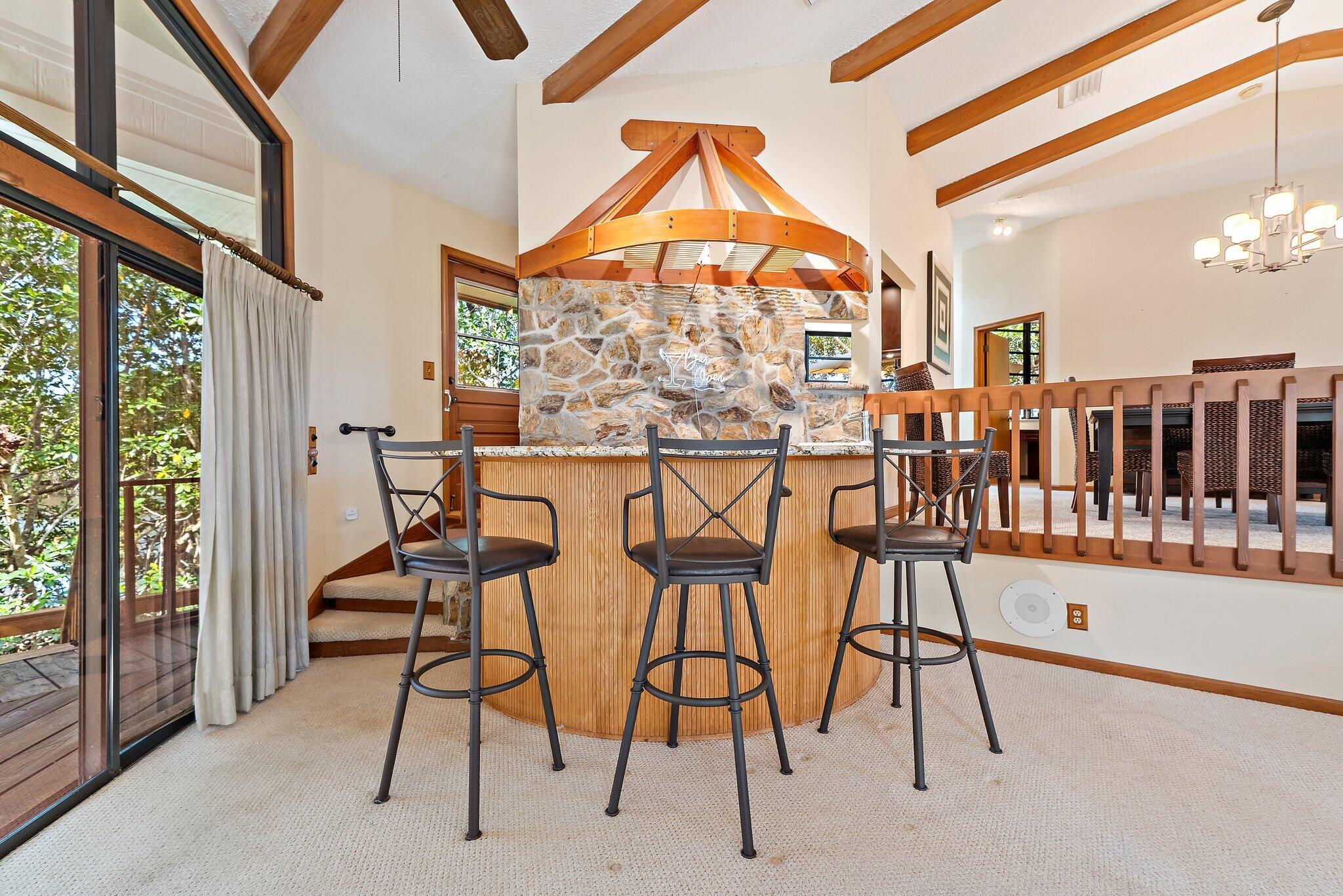 702 Warren Drive