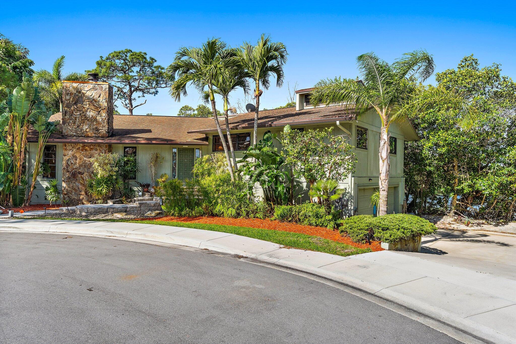 702 Warren Drive