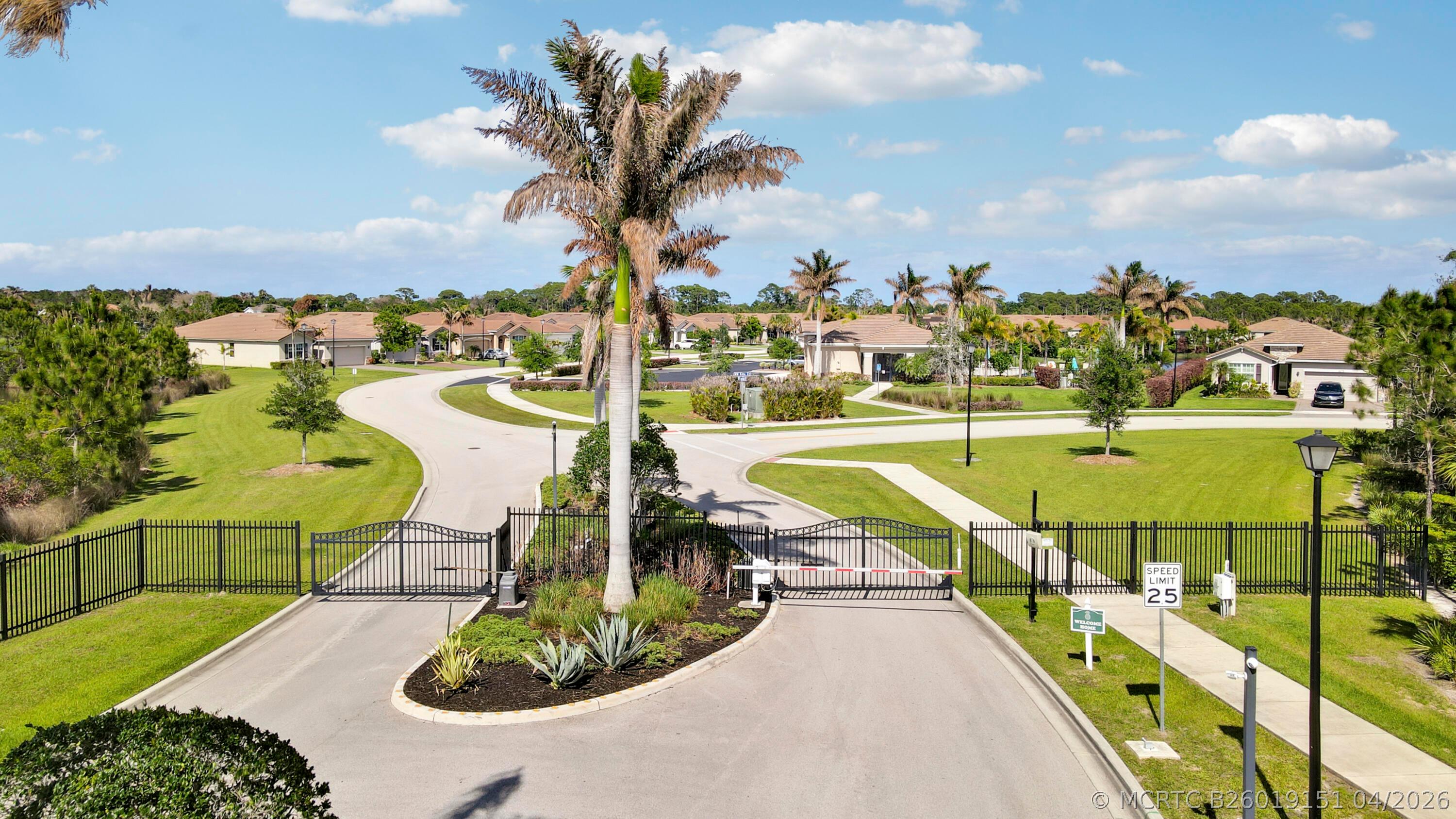 2011 NW Golden Oak Trail