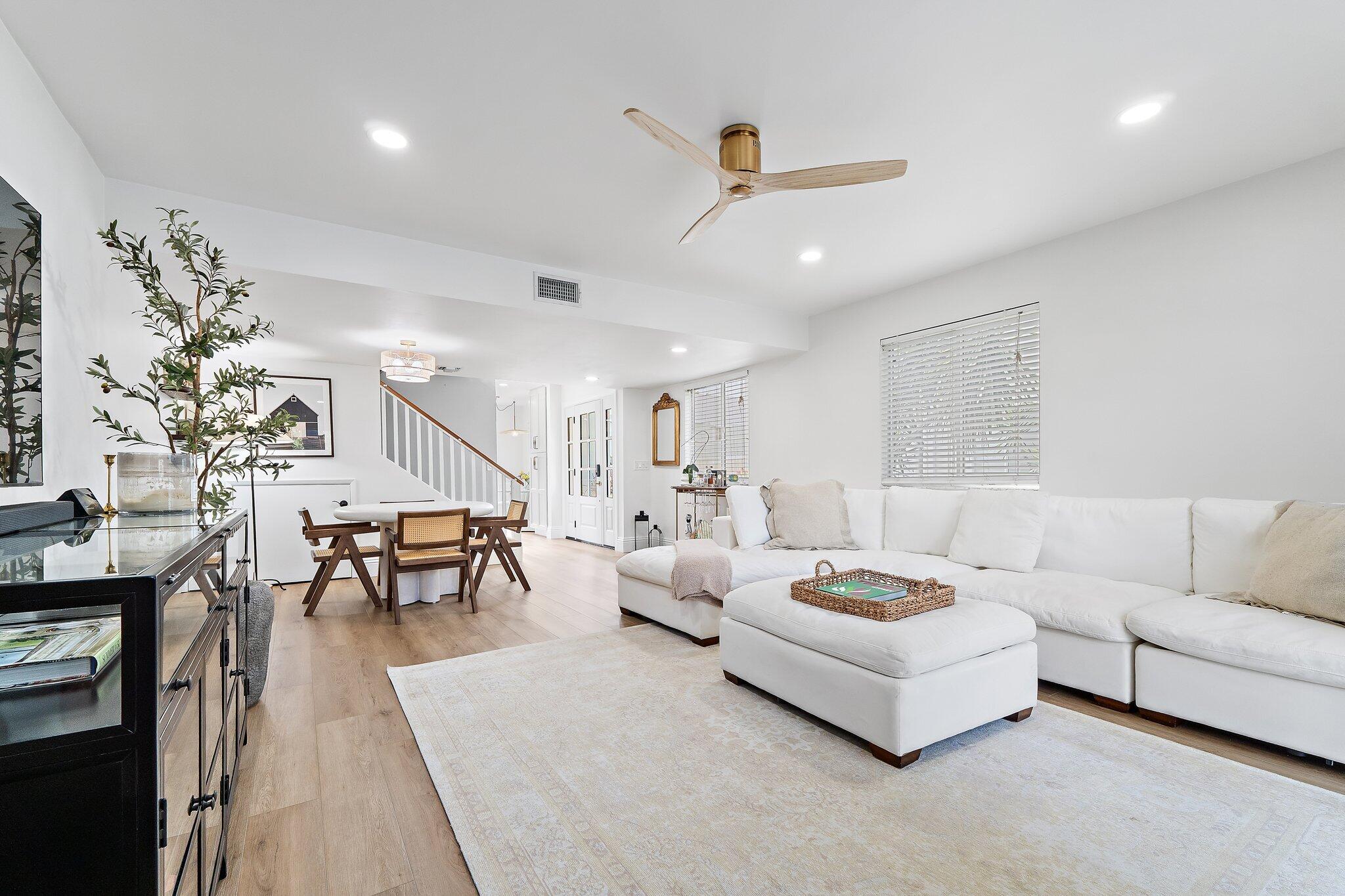 6198 Riverwalk Lane 8