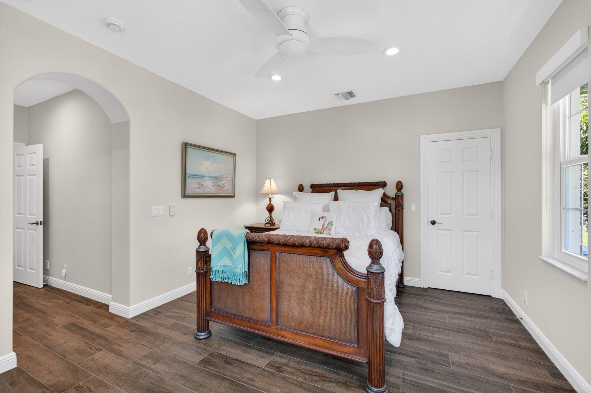 4131 Venetia Way