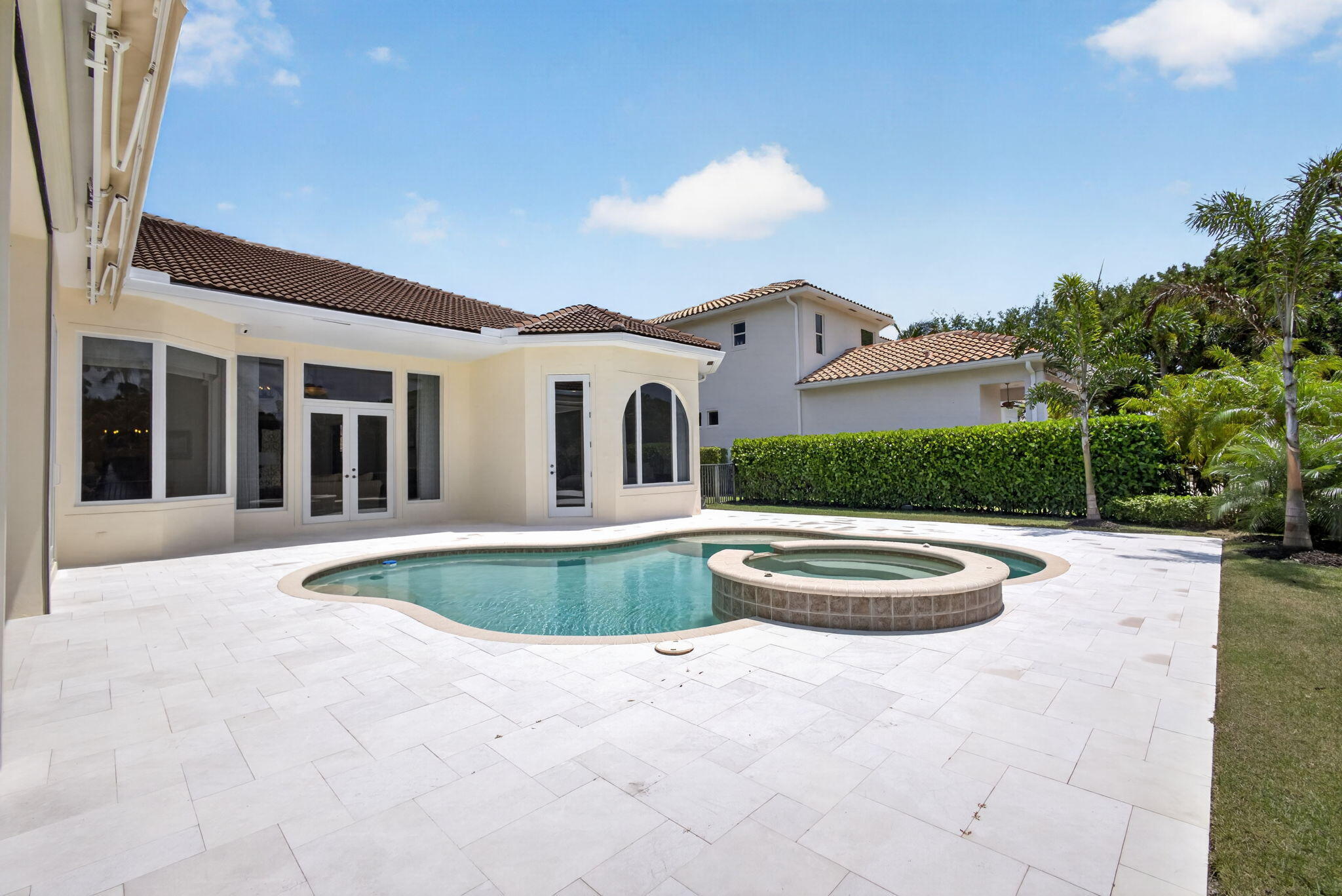 4131 Venetia Way