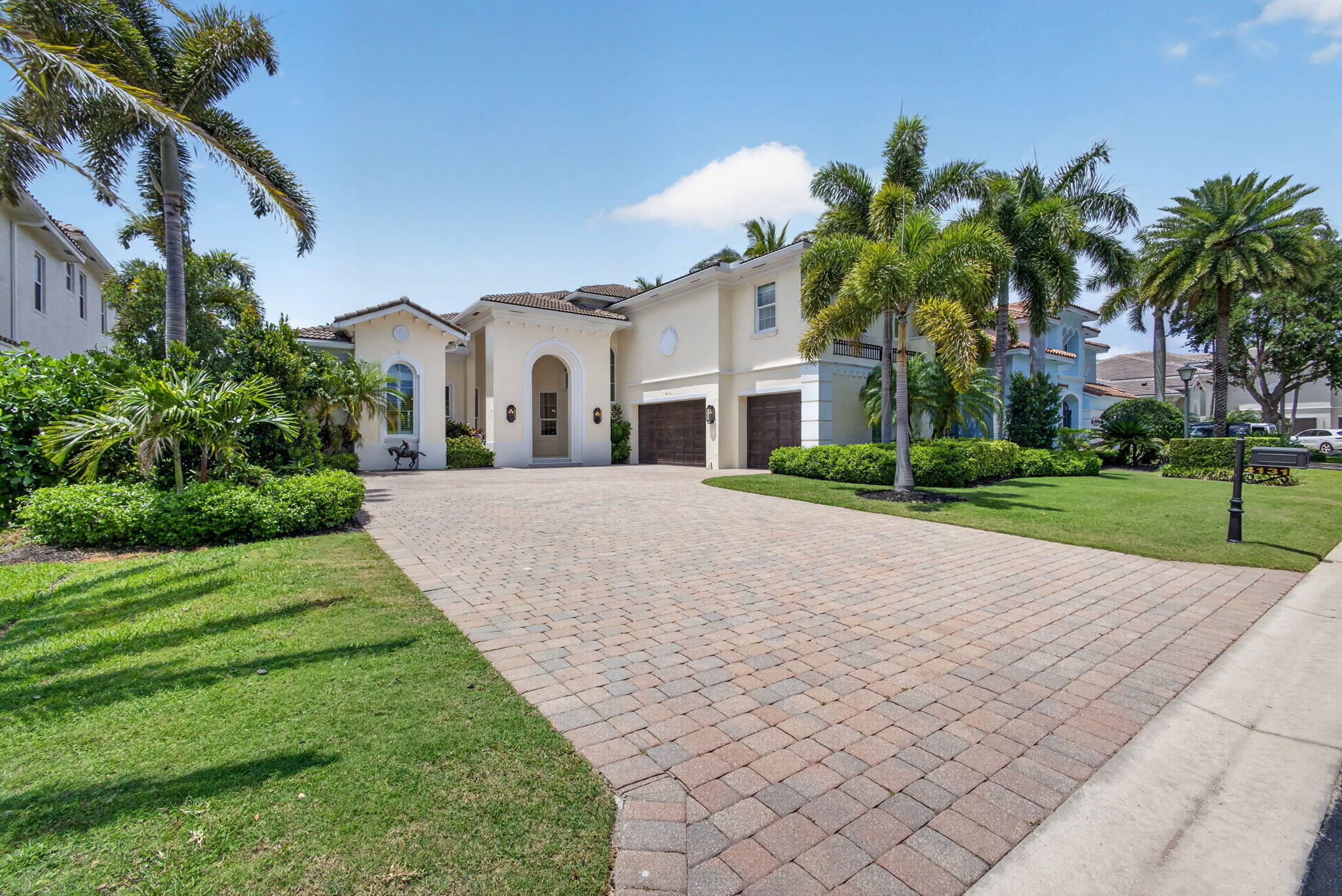 4131 Venetia Way
