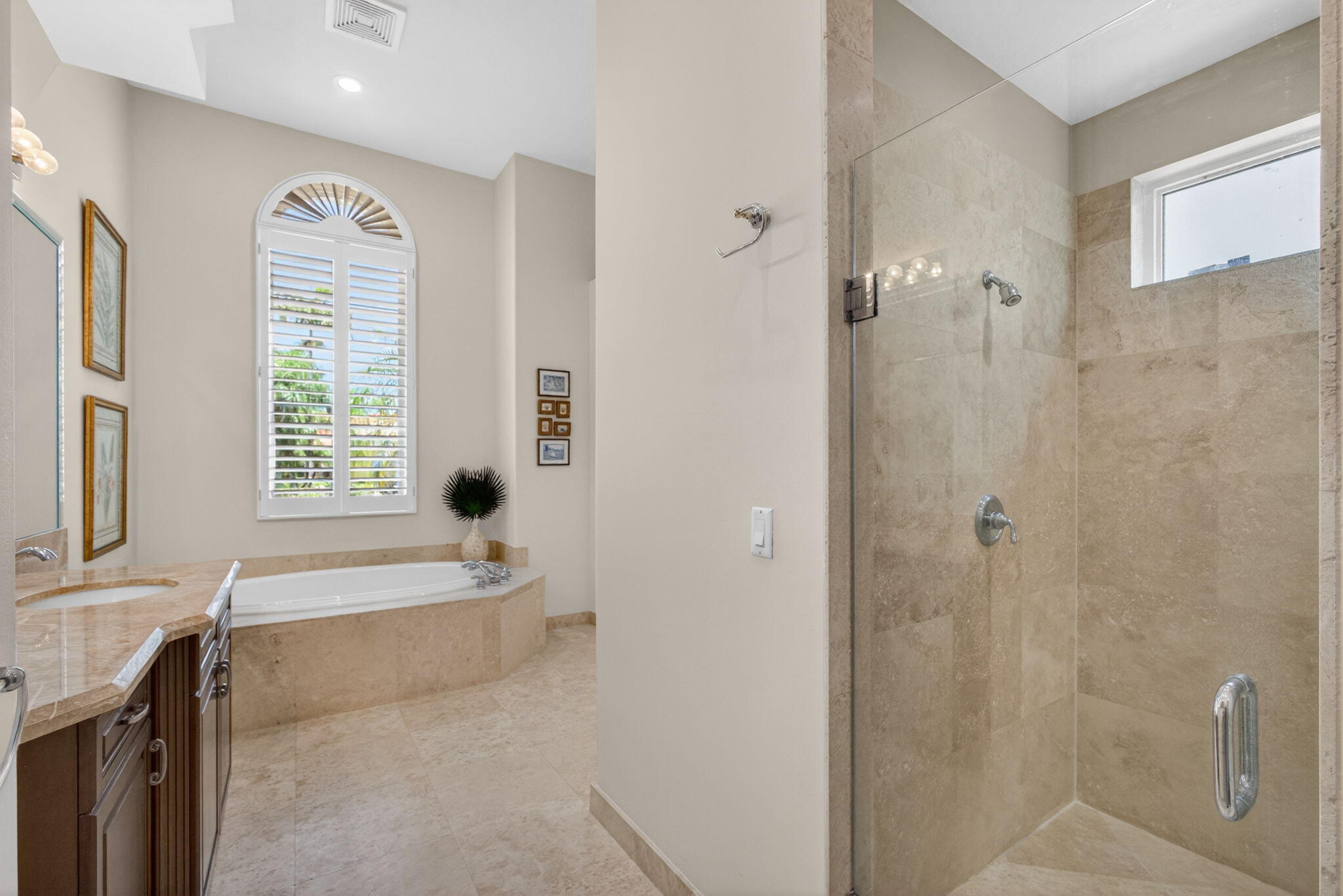 4131 Venetia Way
