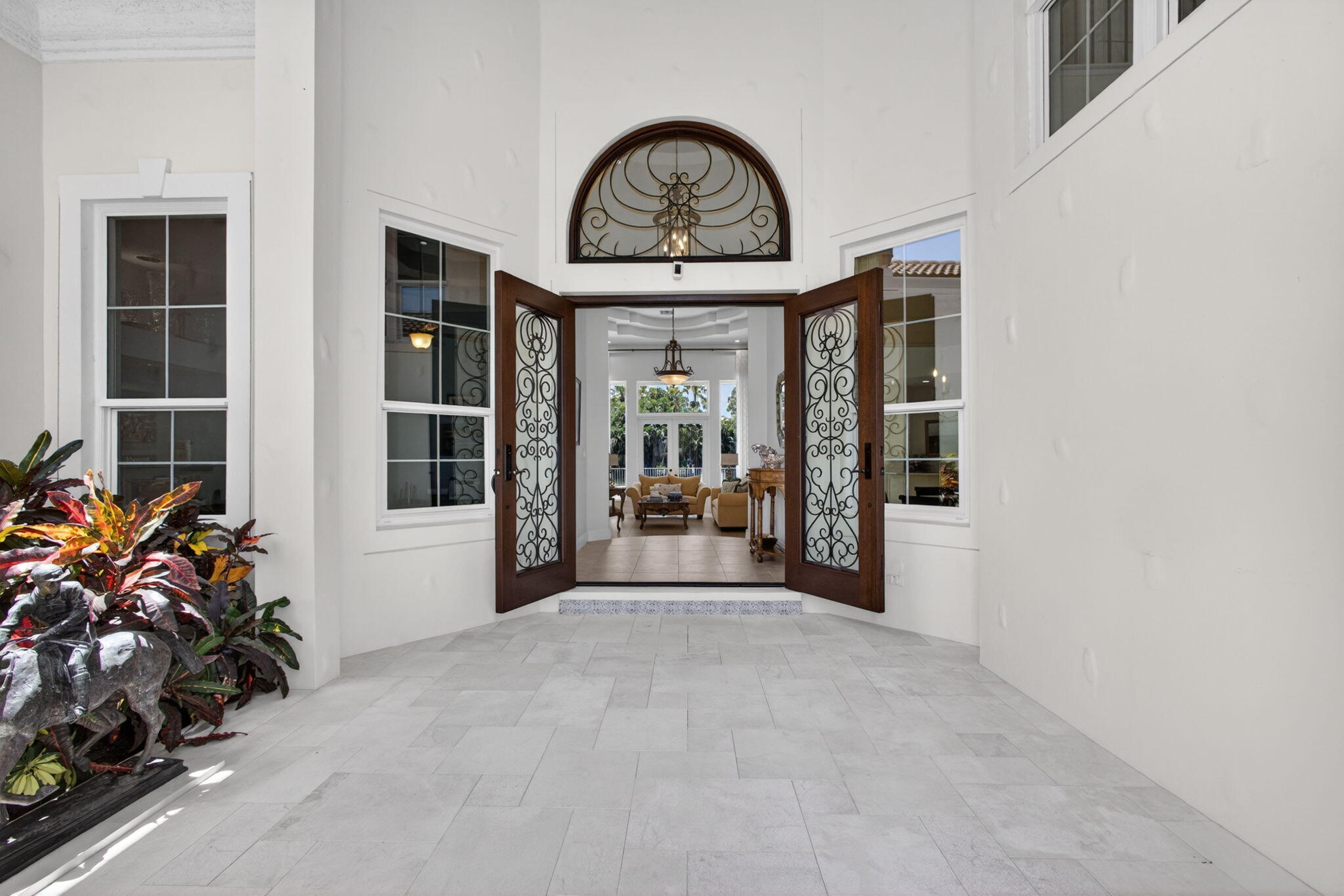 4131 Venetia Way
