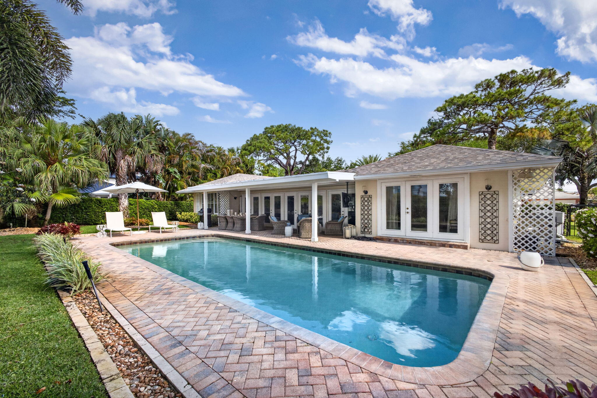 291 Country Club Drive