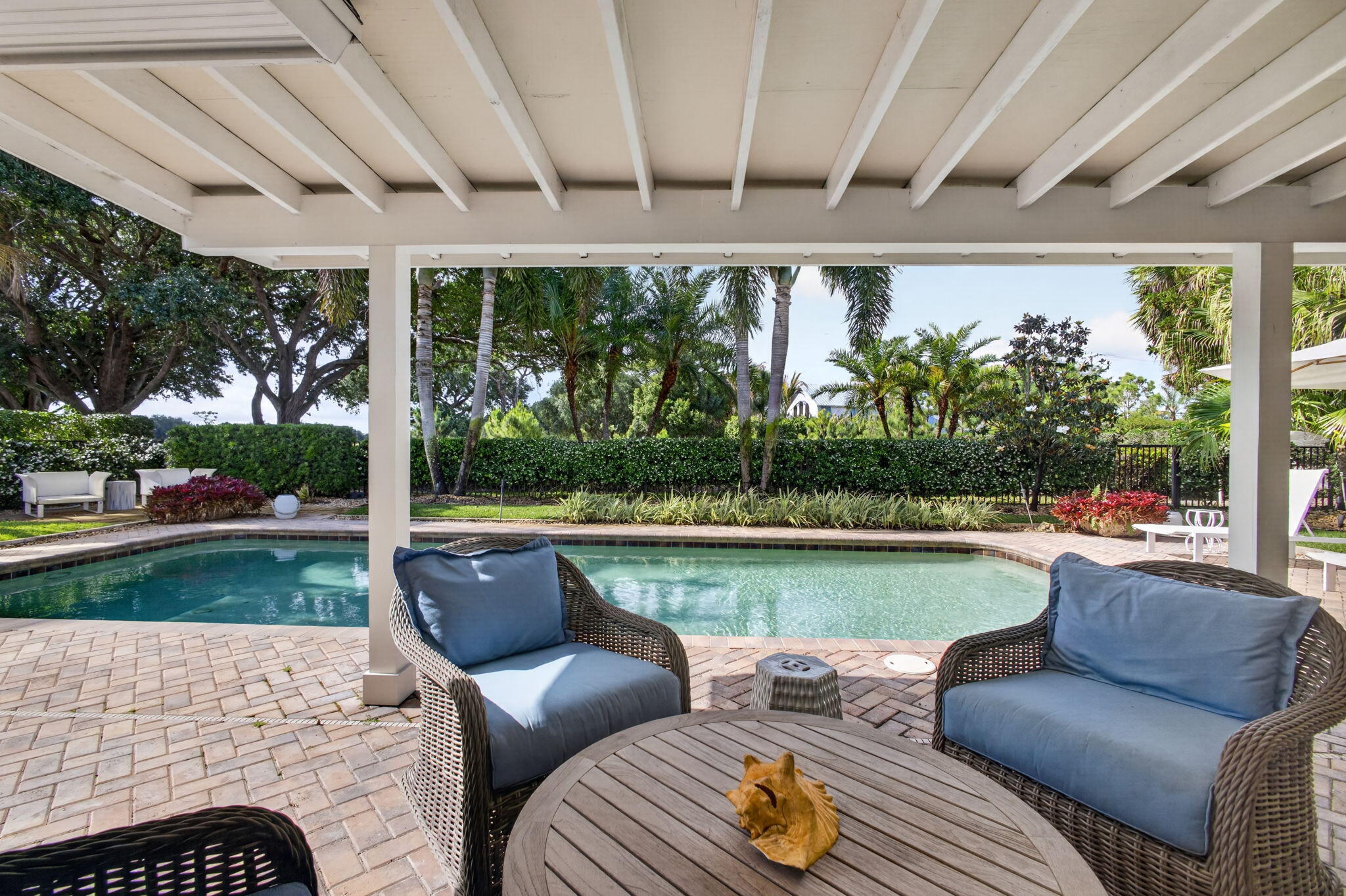 291 Country Club Drive