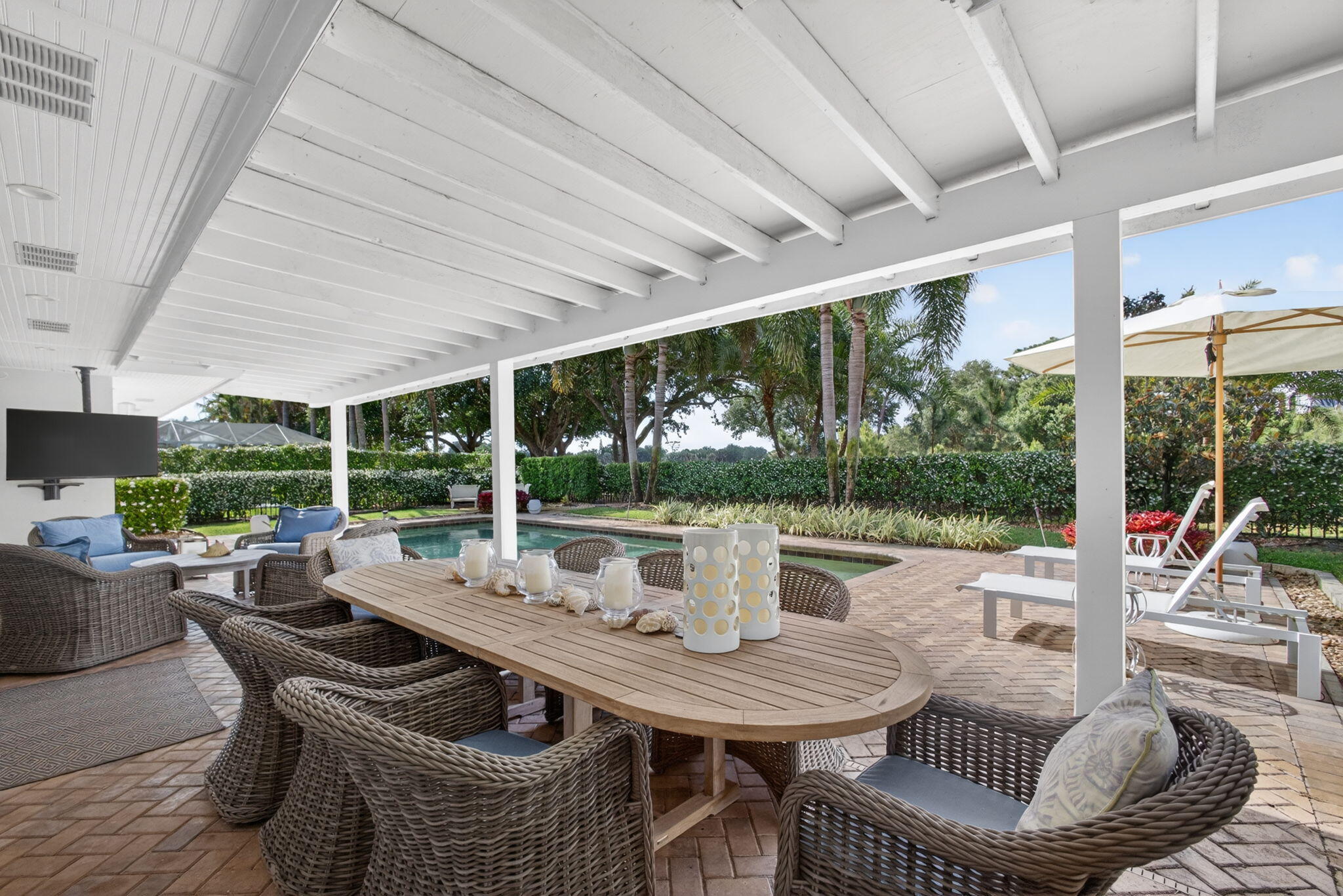 291 Country Club Drive