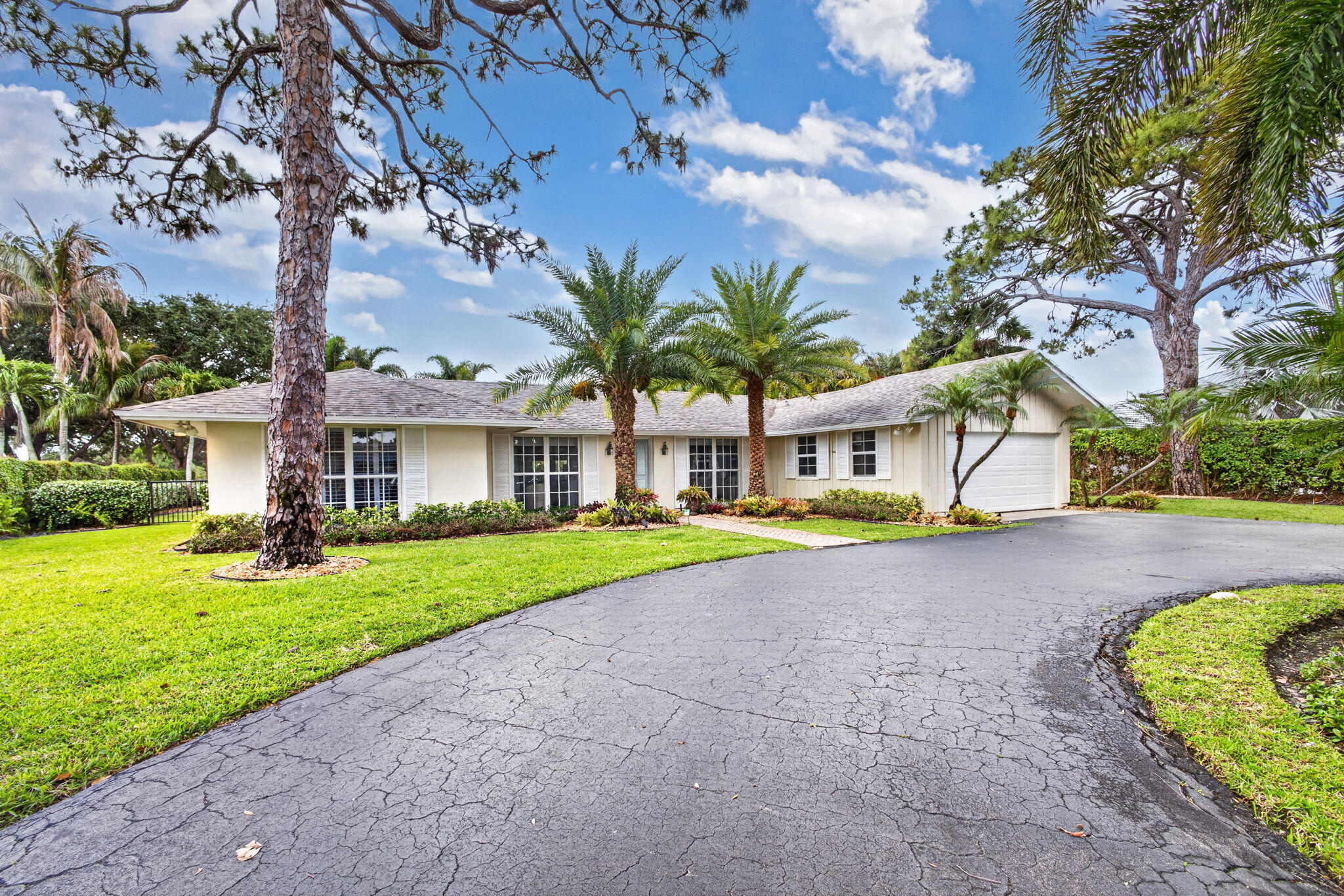 291 Country Club Drive