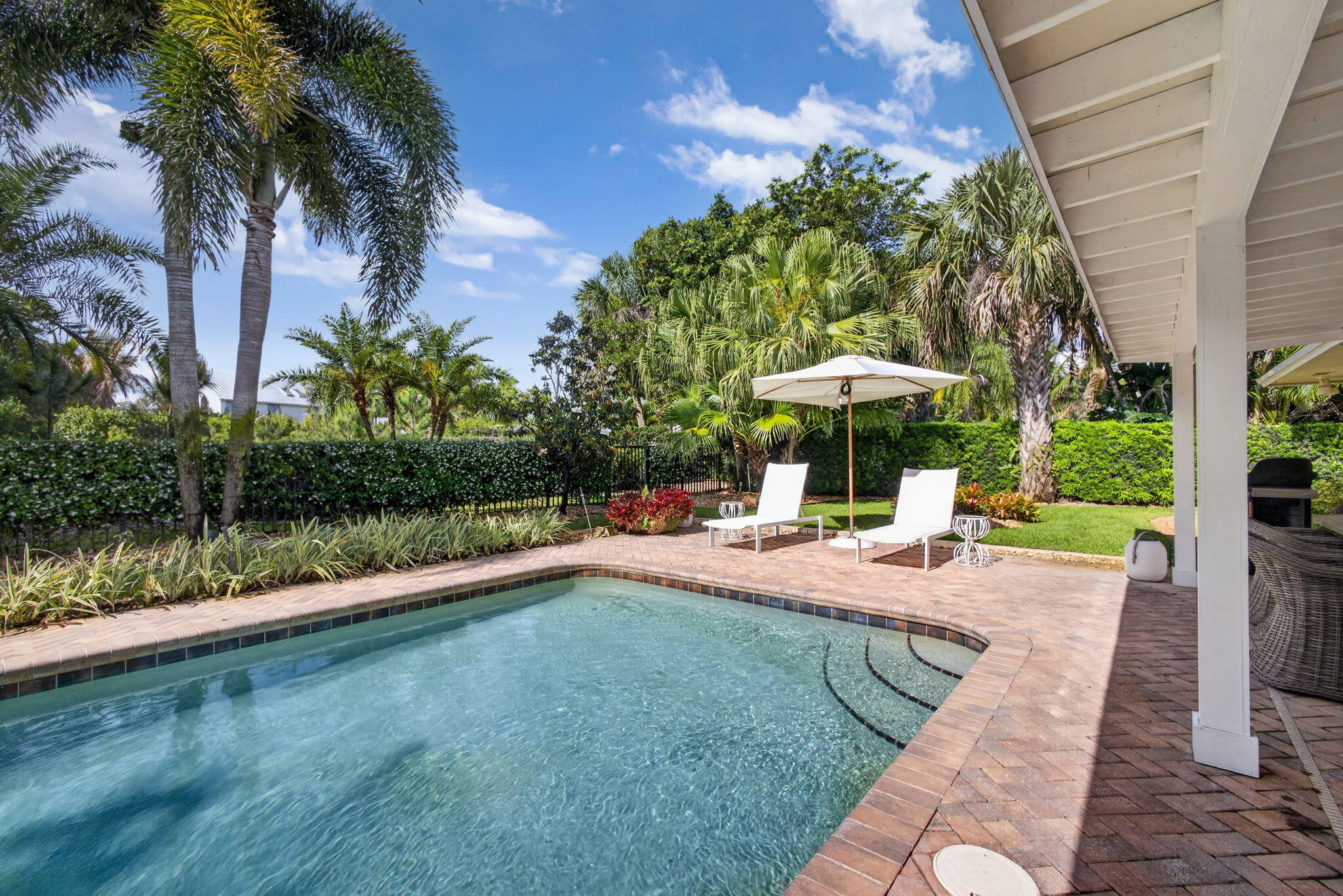 291 Country Club Drive