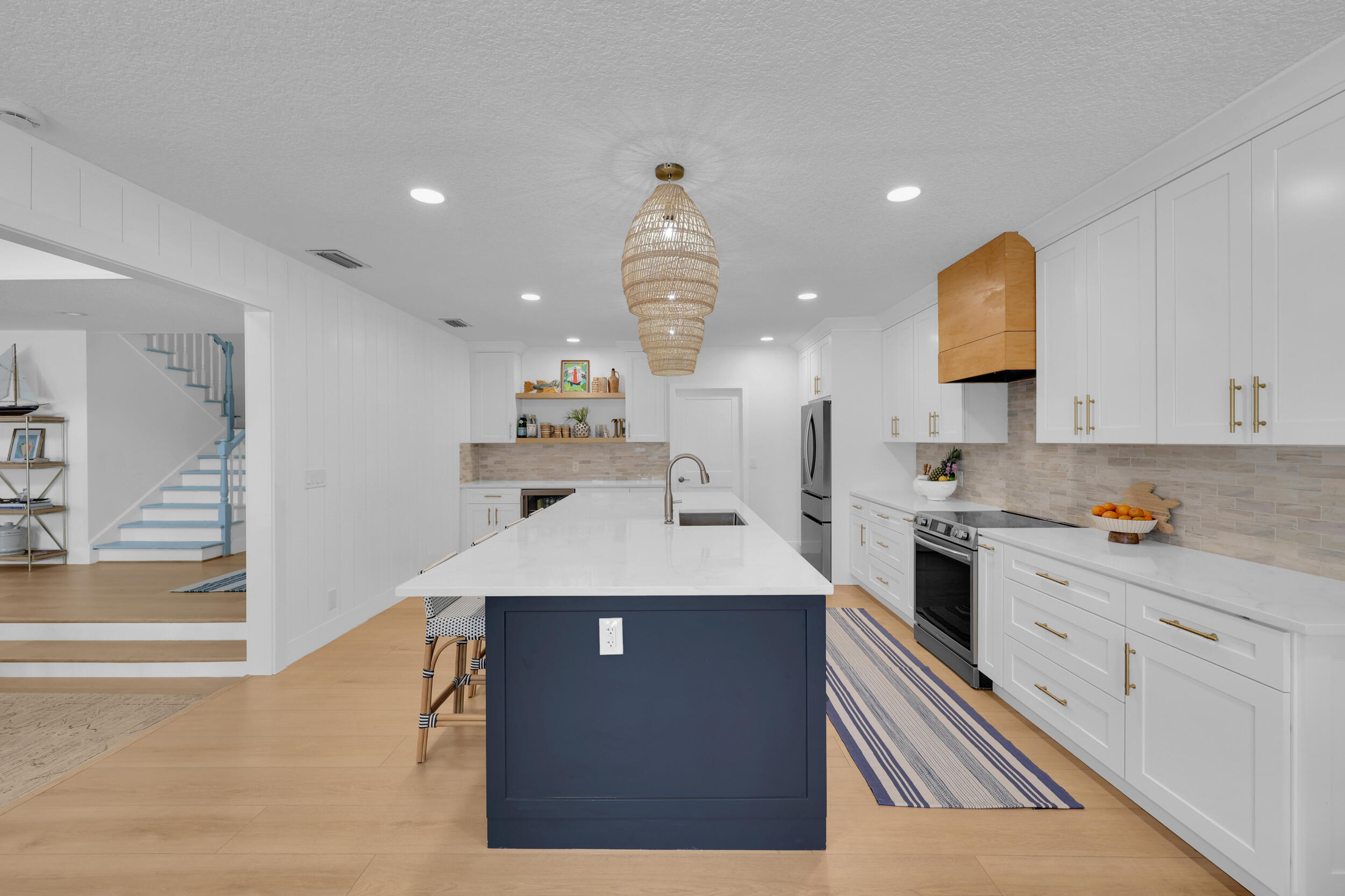 14138 Leeward Way .
