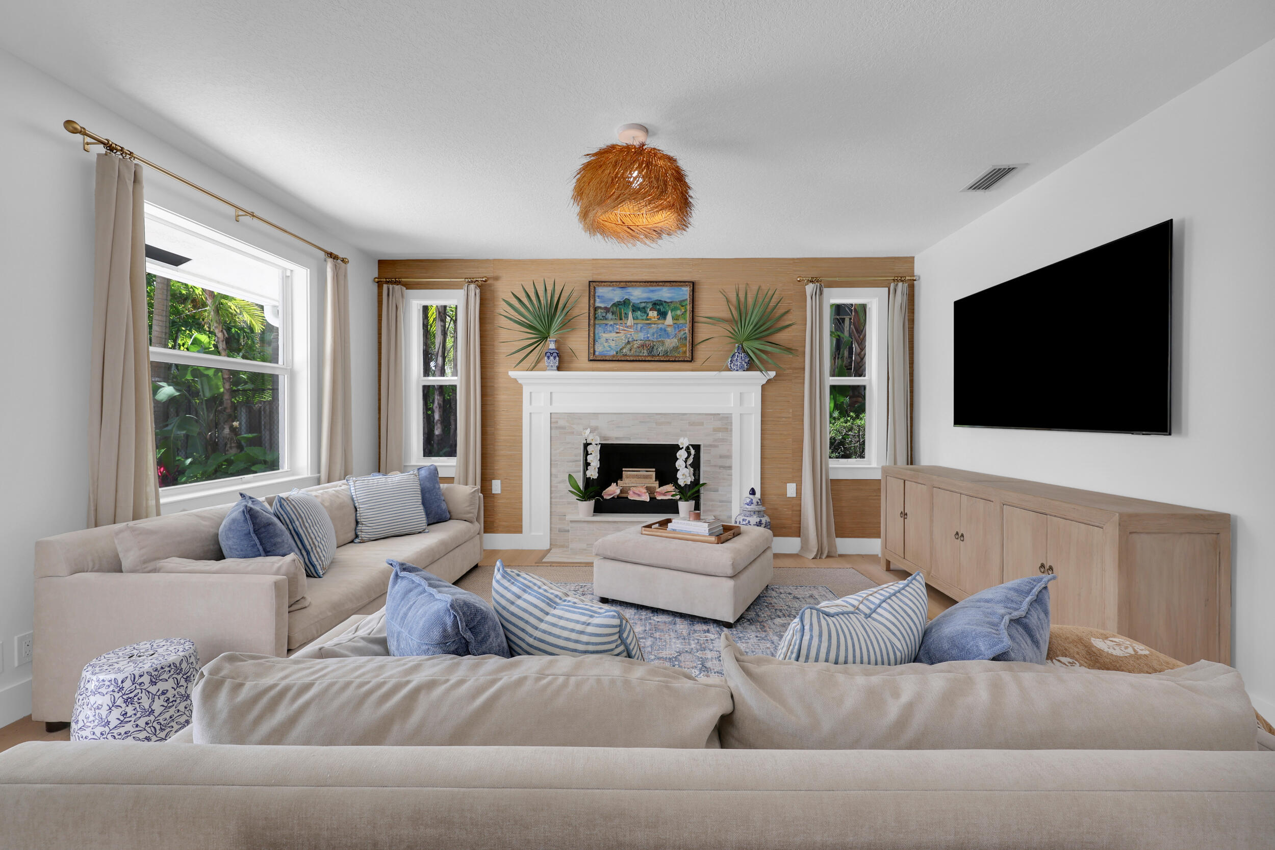 14138 Leeward Way .