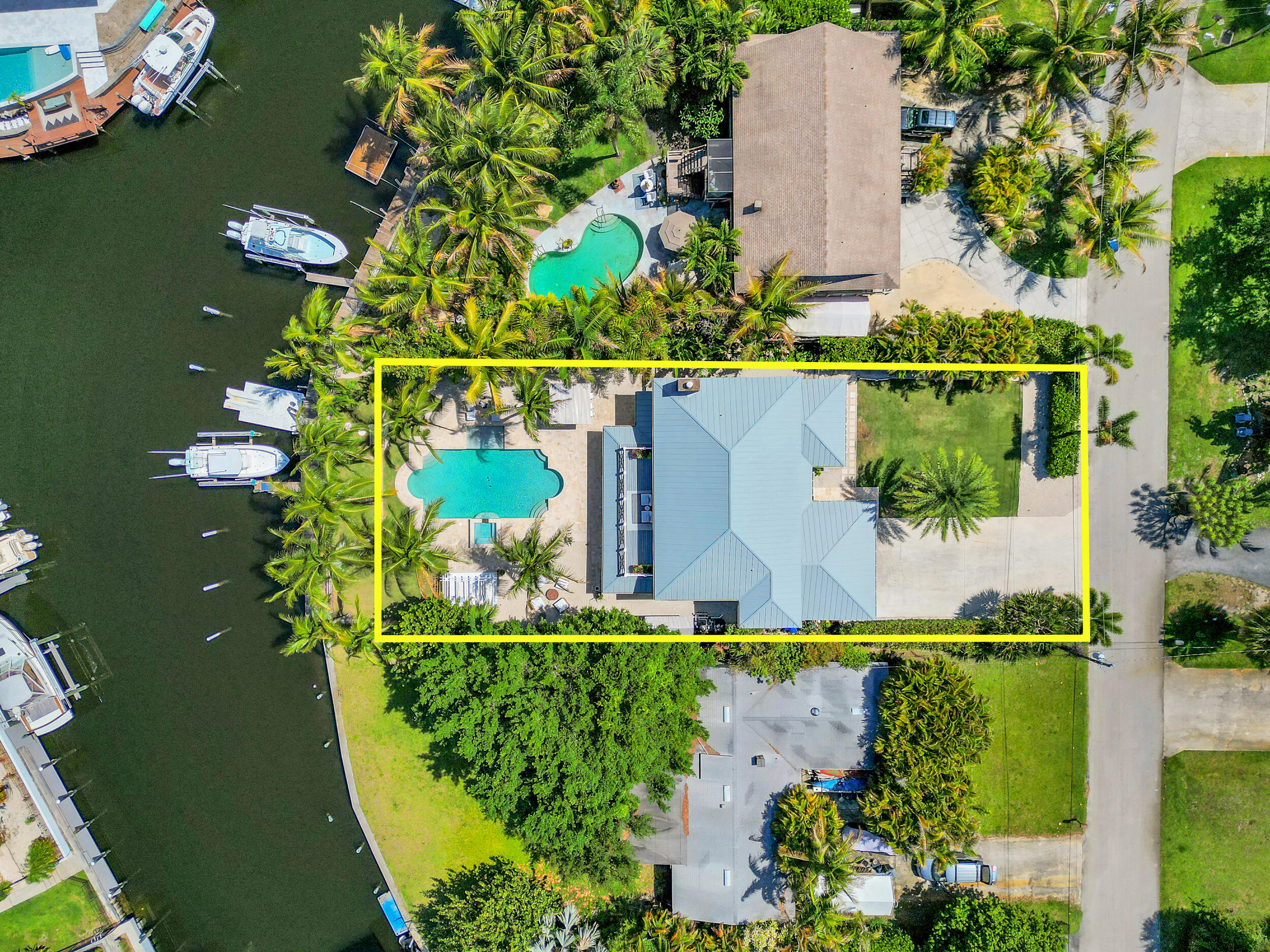 14138 Leeward Way .