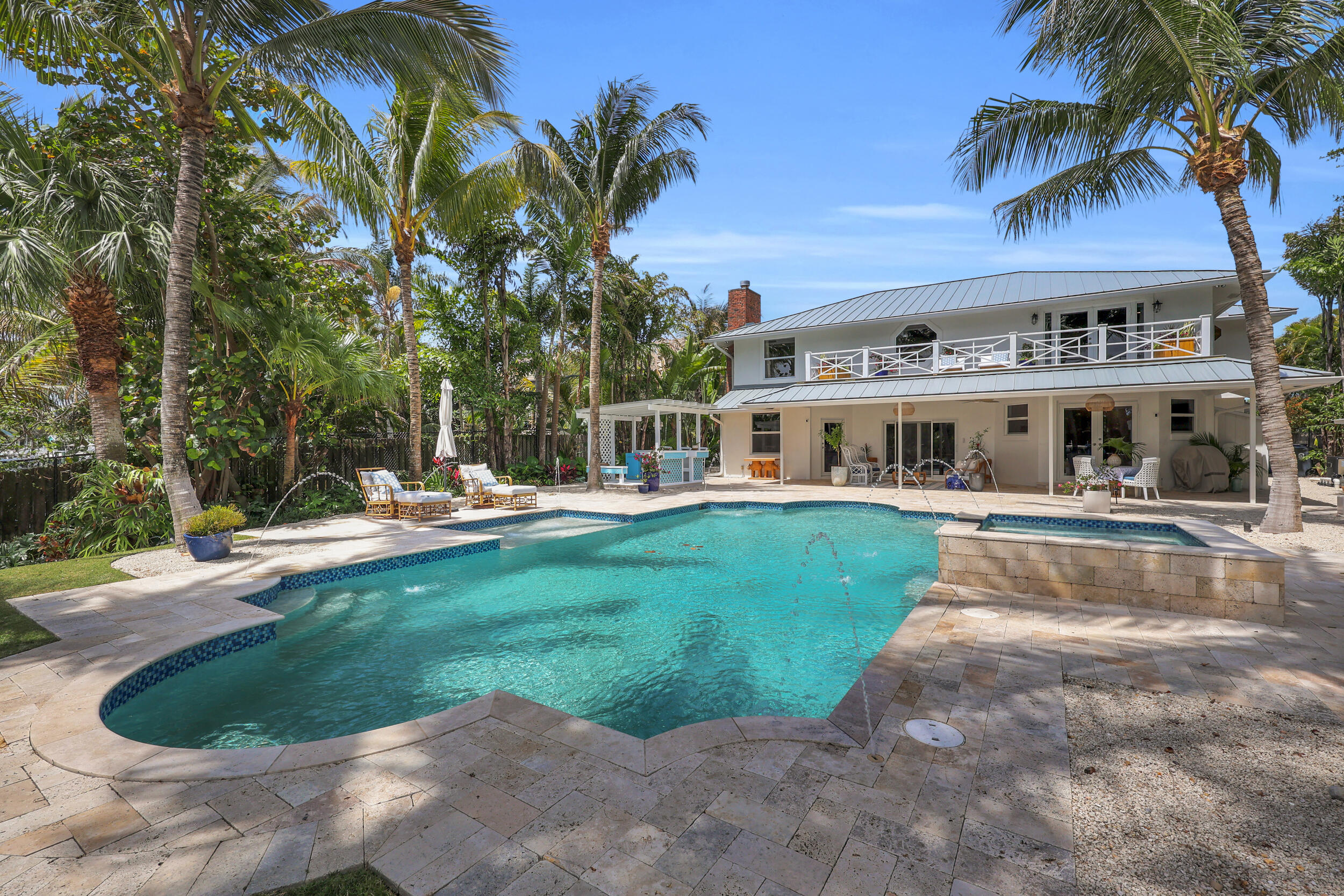 14138 Leeward Way .
