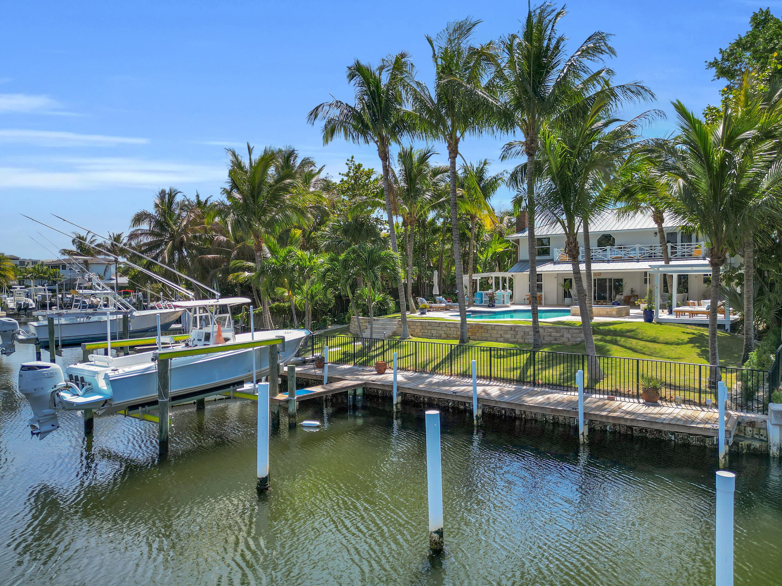 14138 Leeward Way .