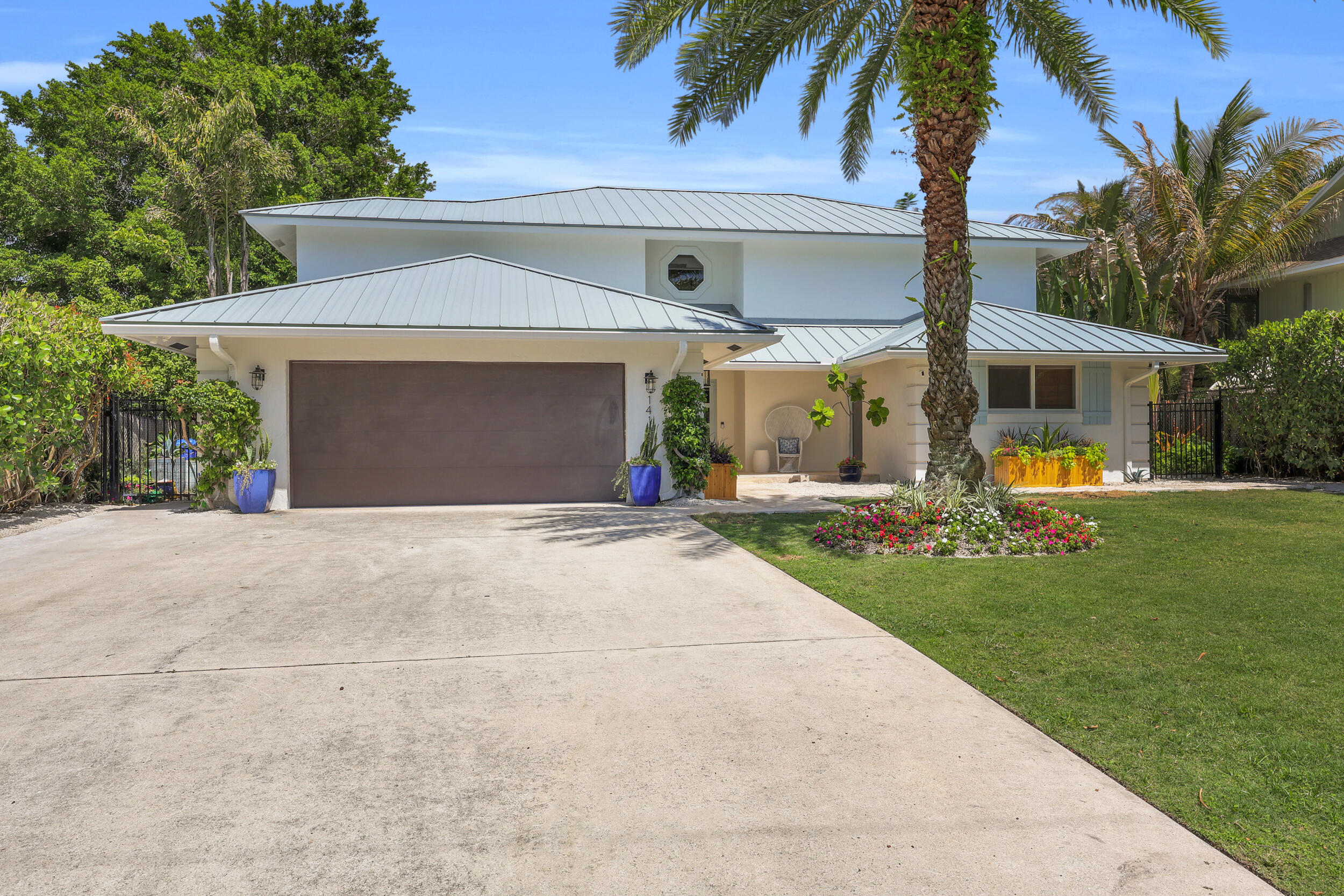 14138 Leeward Way .