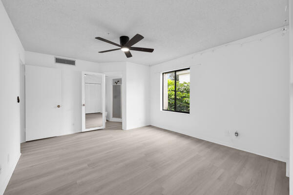 150 Pineview Road J6