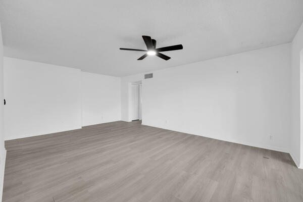 150 Pineview Road J6