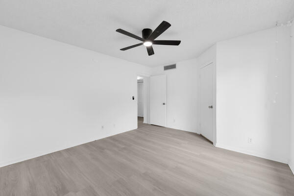 150 Pineview Road J6